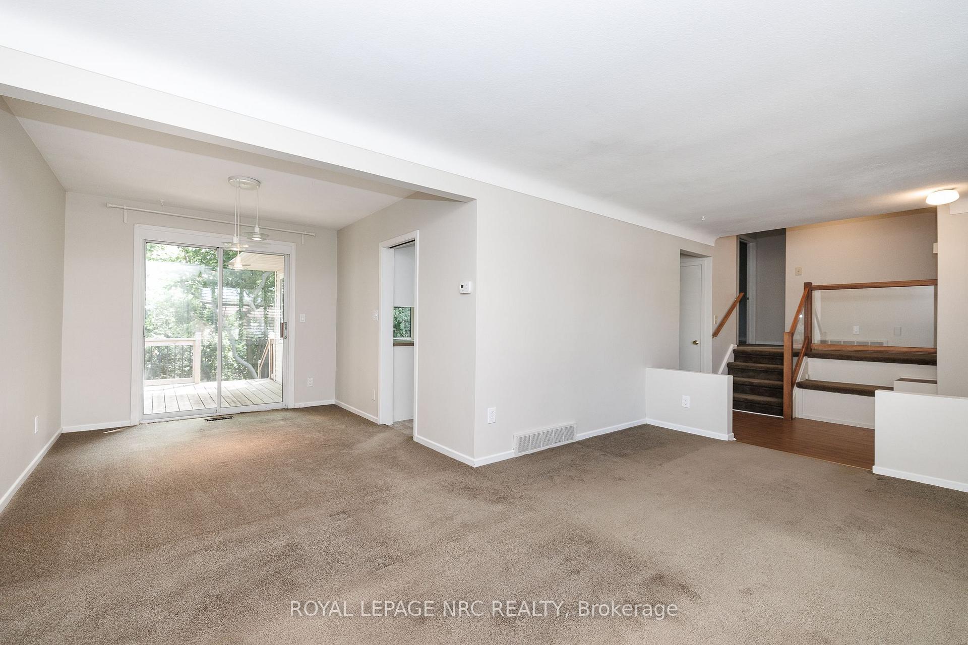 Photo 18 of 206 Parnell Road, St. Catharines, Vine/Linwell — HOMEH