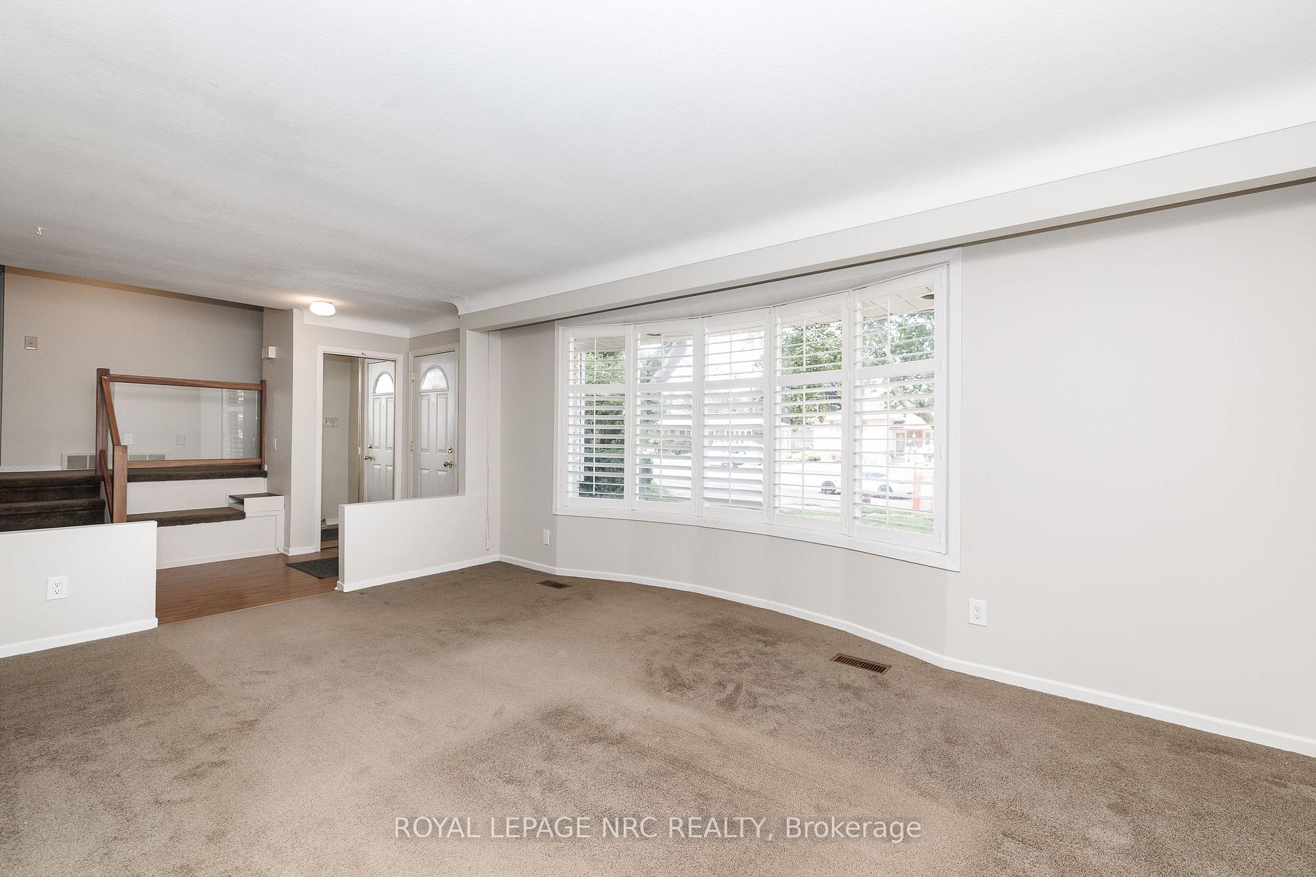 Photo 22 of 206 Parnell Road, St. Catharines, Vine/Linwell — HOMEH