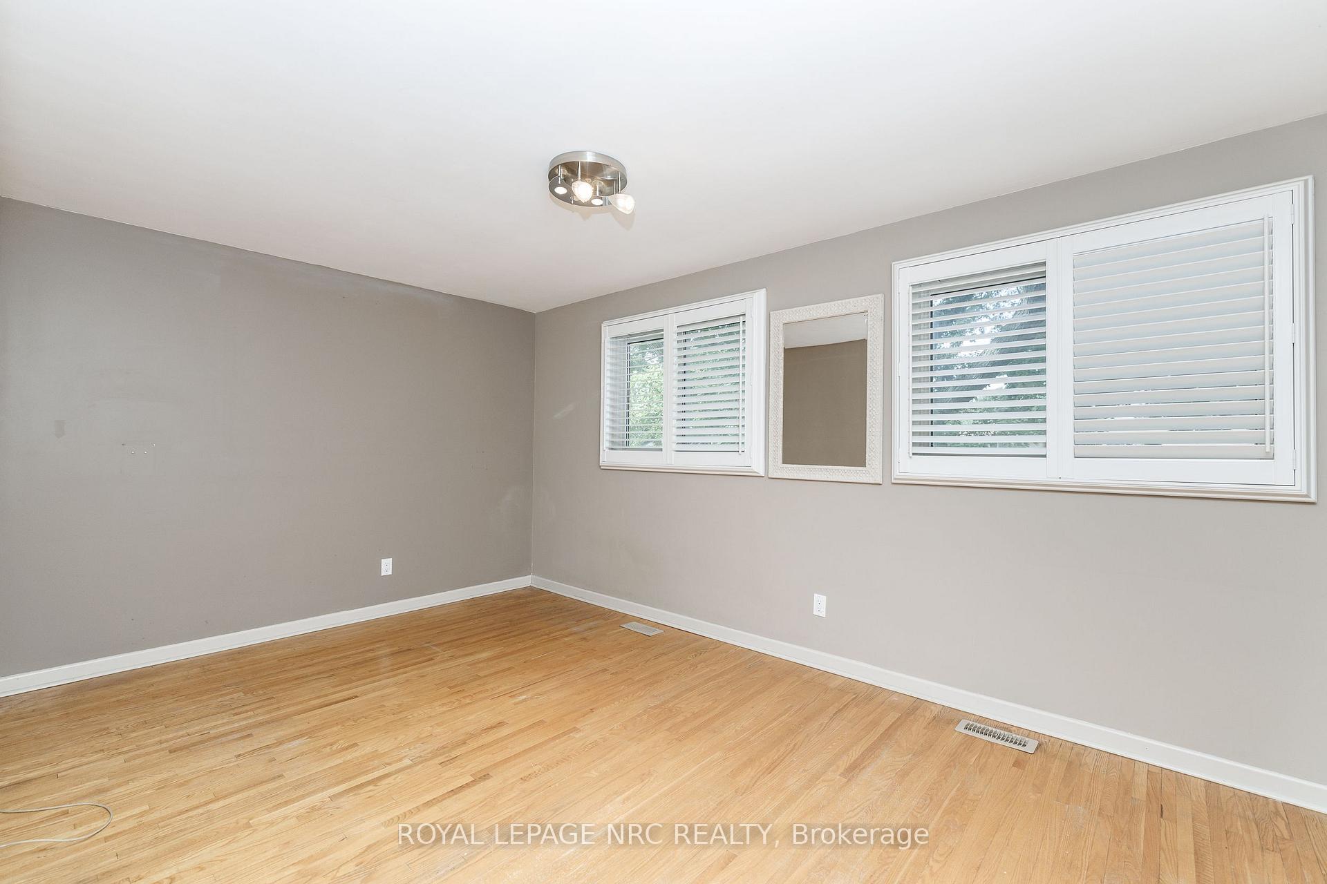 Photo 33 of 206 Parnell Road, St. Catharines, Vine/Linwell — HOMEH