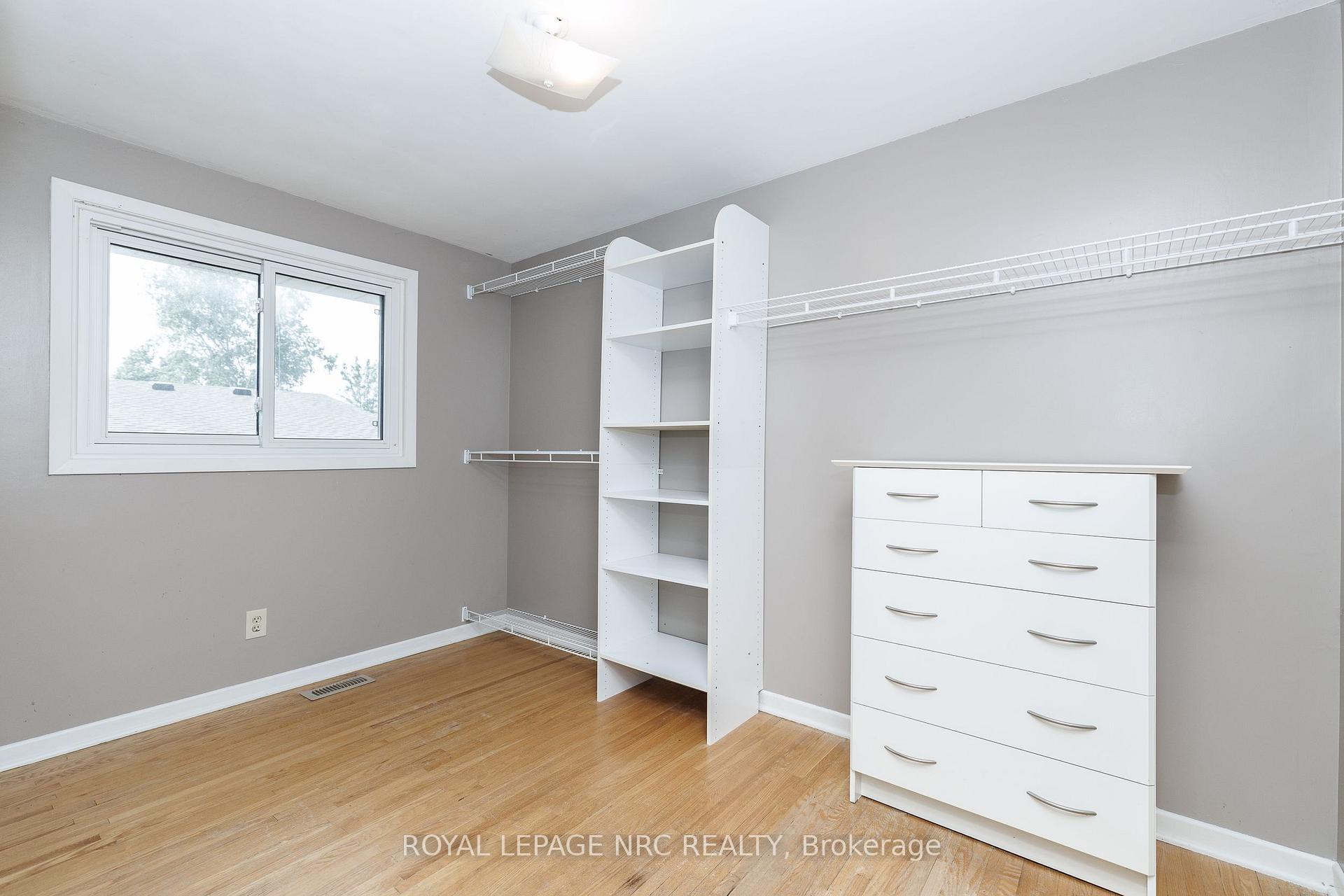 Photo 38 of 206 Parnell Road, St. Catharines, Vine/Linwell — HOMEH