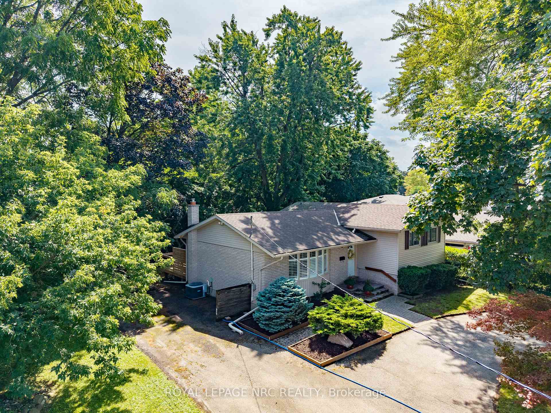 Photo 53 of 206 Parnell Road, St. Catharines, Vine/Linwell — HOMEH
