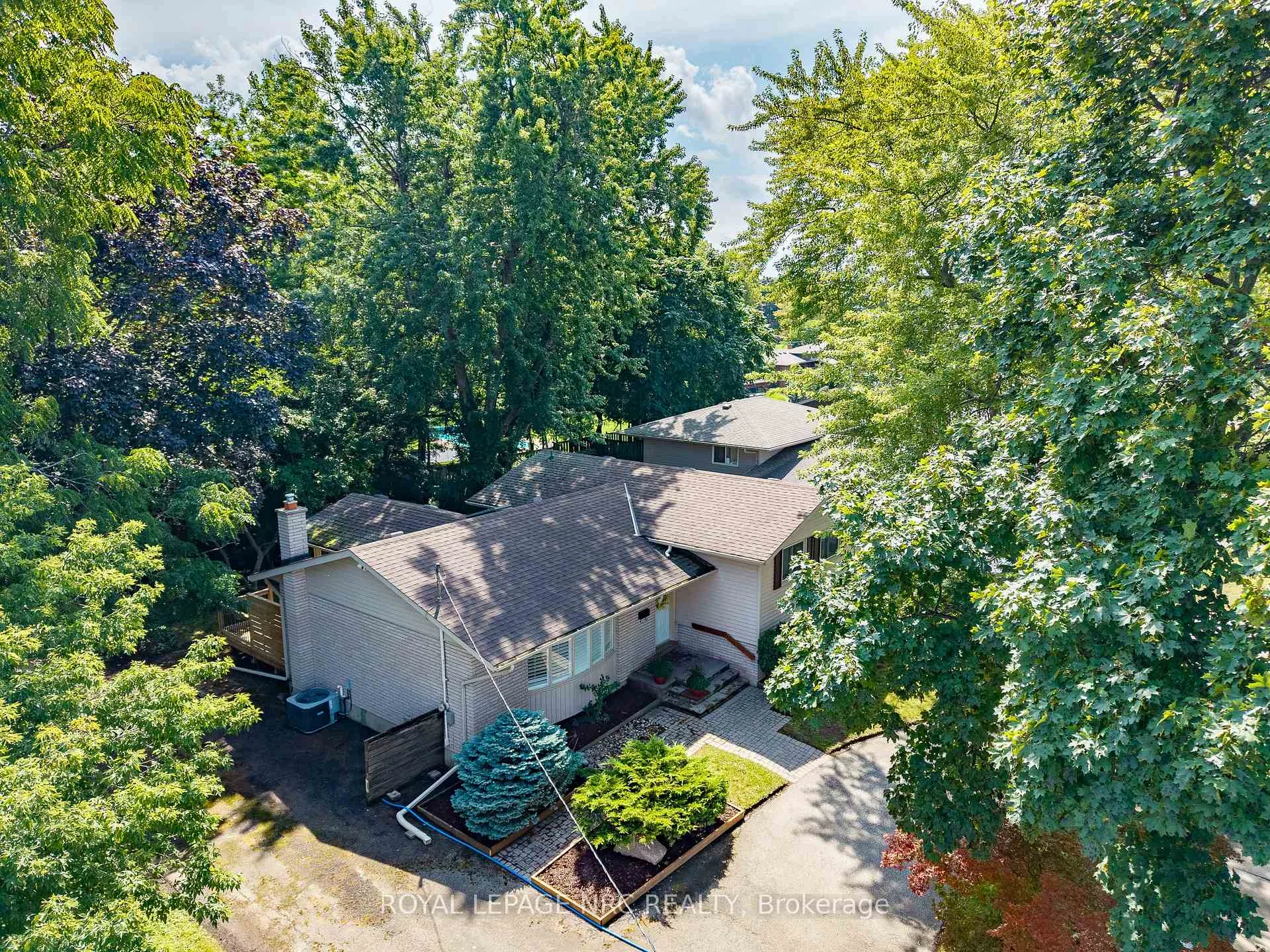 Photo 20 of 206 Parnell Road, St. Catharines, Vine/Linwell — HOMEH