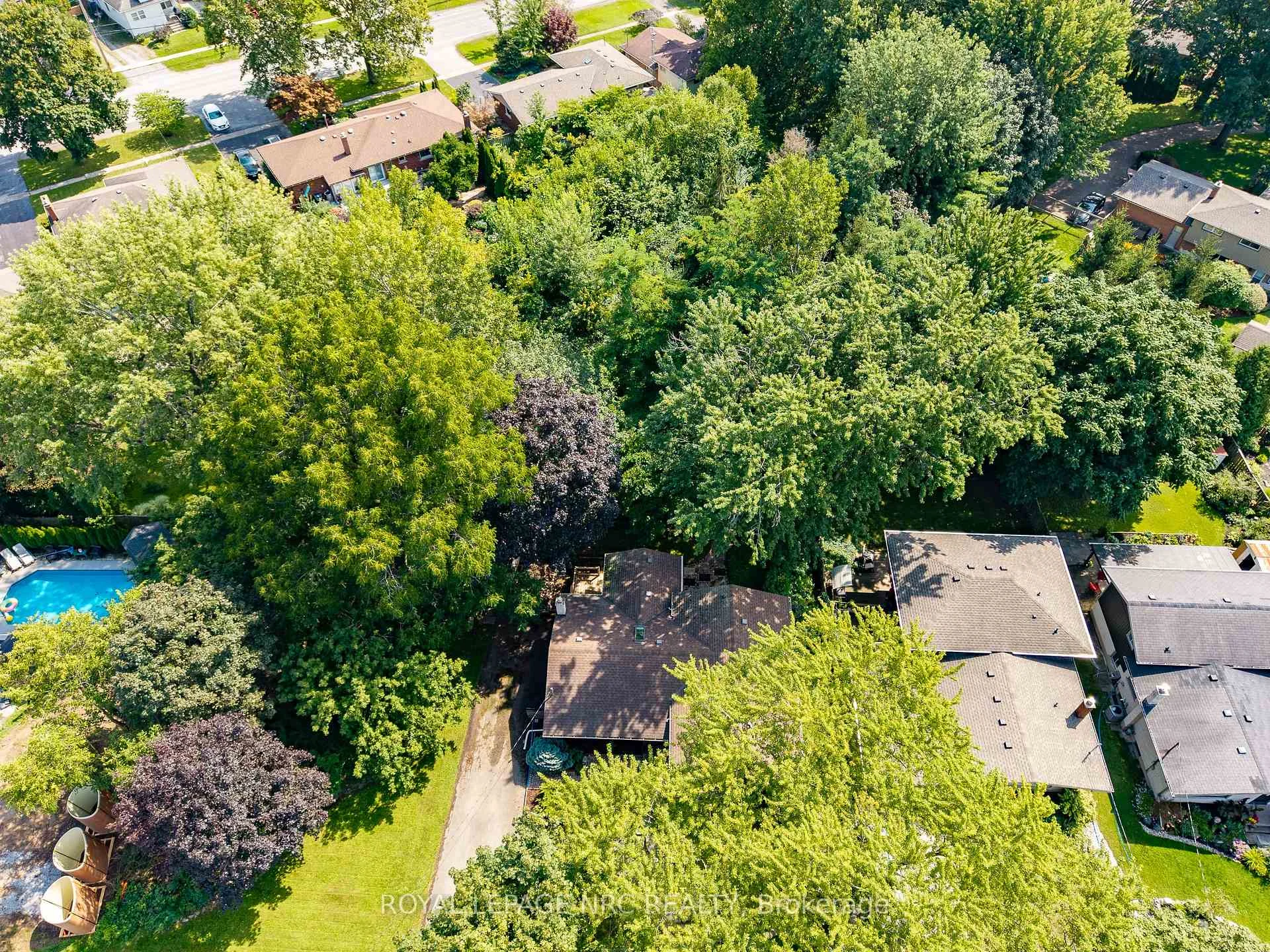 Photo 24 of 206 Parnell Road, St. Catharines, Vine/Linwell — HOMEH