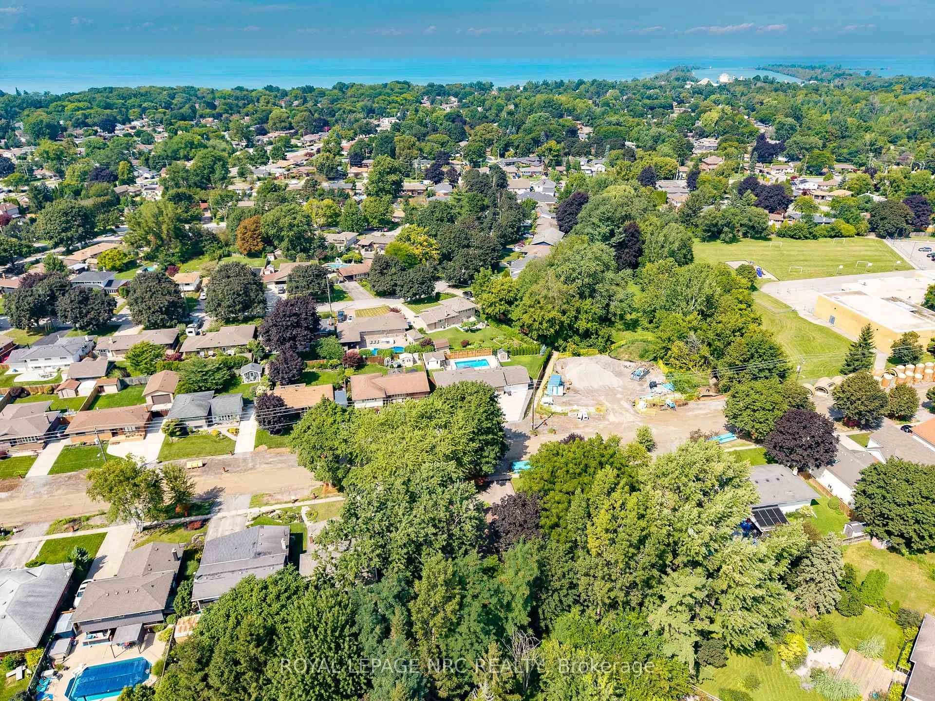 Photo 40 of 206 Parnell Road, St. Catharines, Vine/Linwell — HOMEH