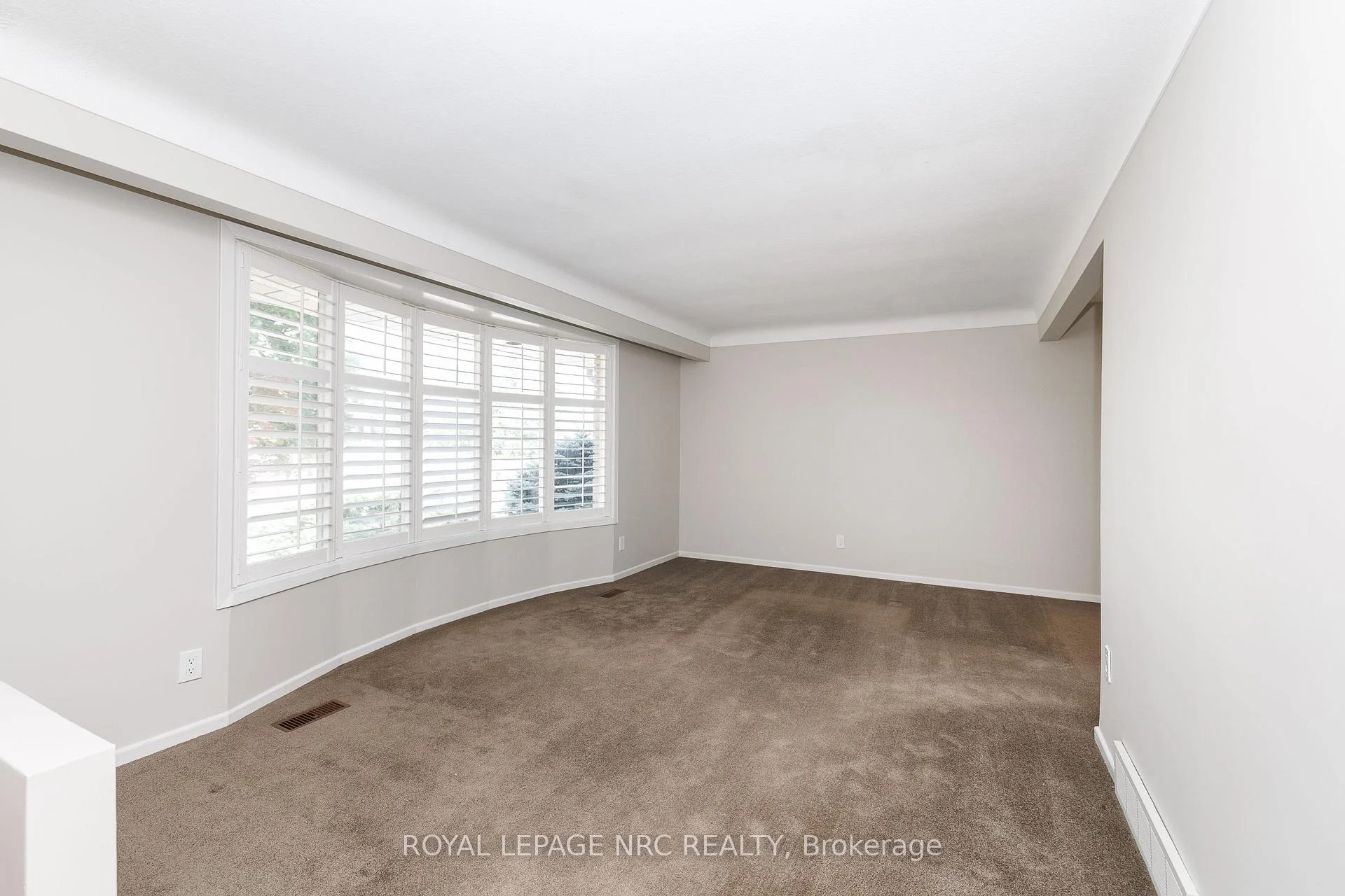 Photo 50 of 206 Parnell Road, St. Catharines, Vine/Linwell — HOMEH