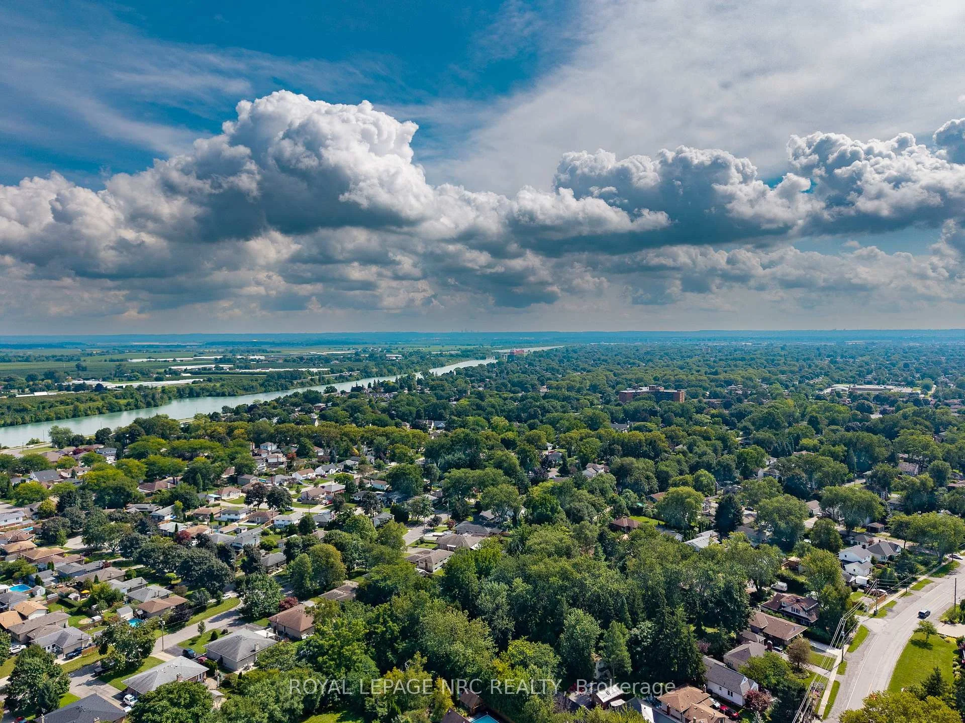 Photo 52 of 206 Parnell Road, St. Catharines, Vine/Linwell — HOMEH