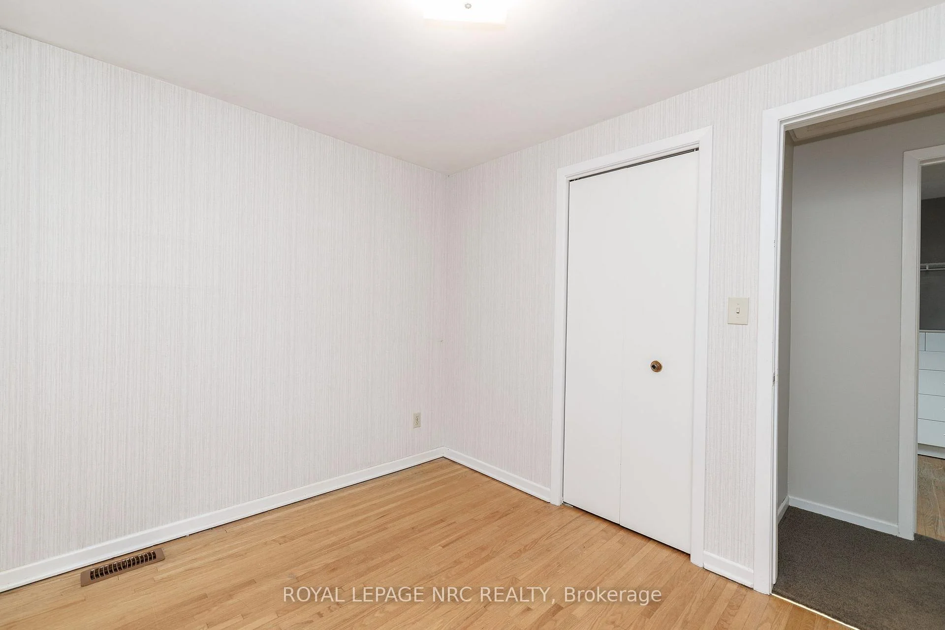 Photo 64 of 206 Parnell Road, St. Catharines, Vine/Linwell — HOMEH