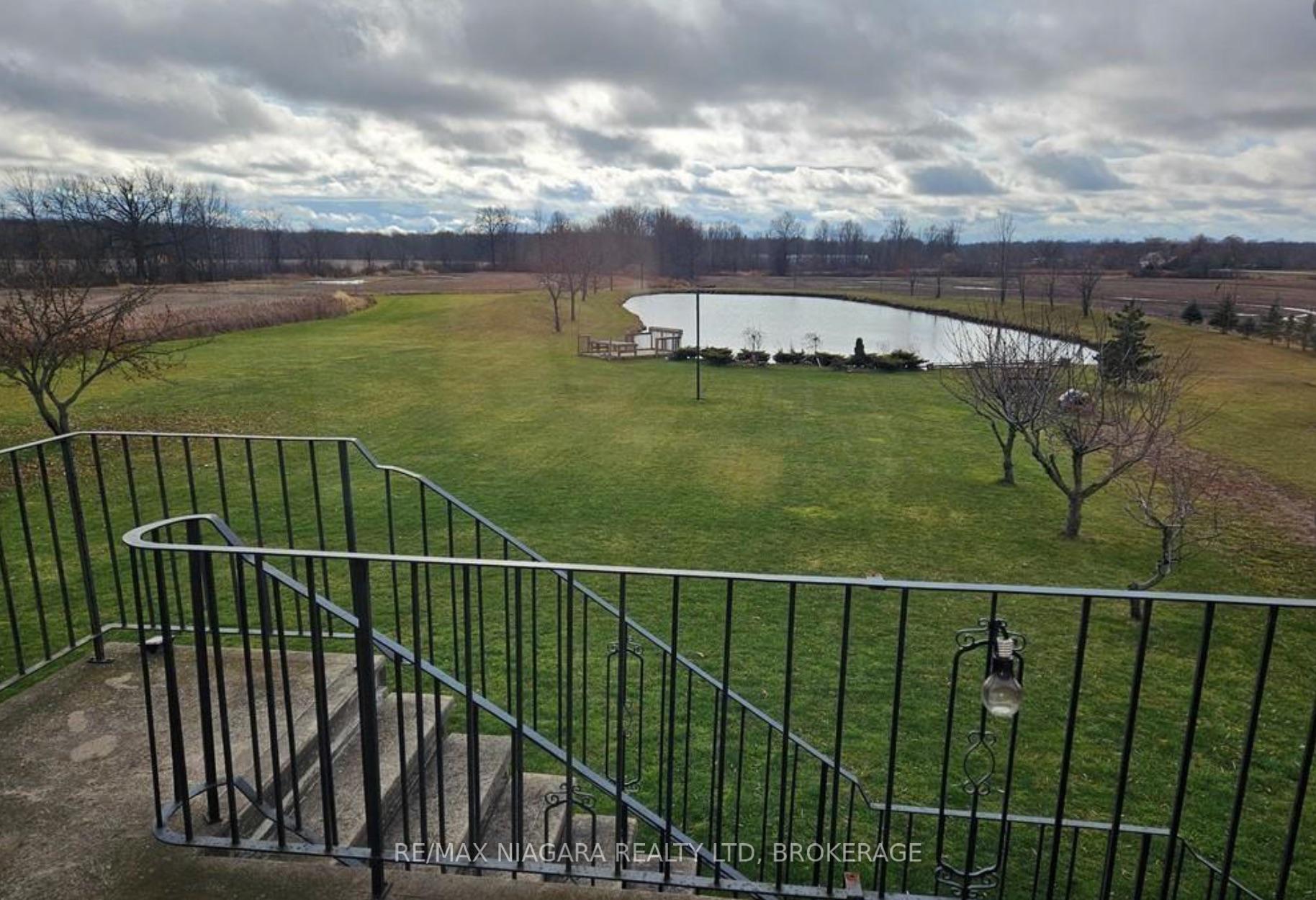 Photo 2 of Unit Upper, 1010 Foss Road, Pelham, Fenwick — HOMEH
