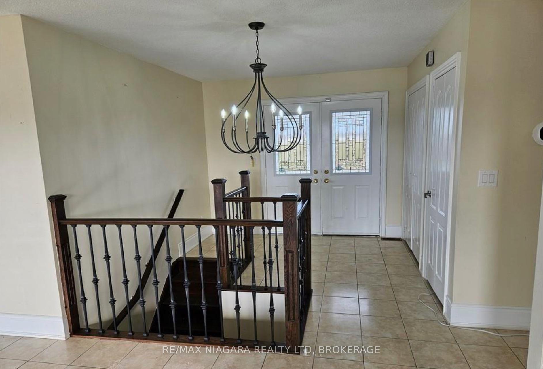Photo 3 of Unit Upper, 1010 Foss Road, Pelham, Fenwick — HOMEH