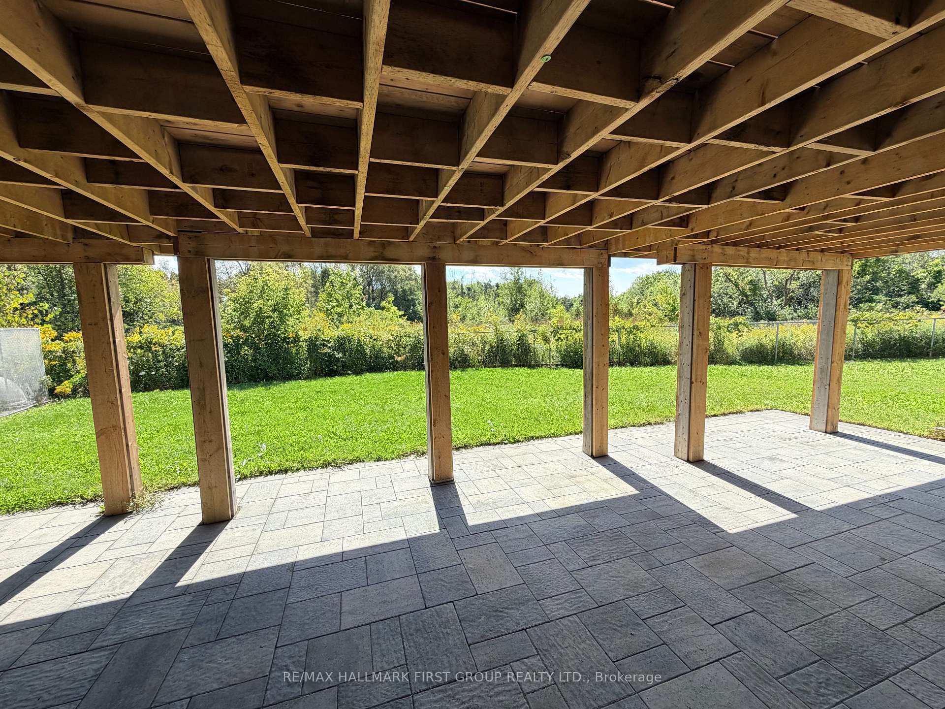 Photo 4 of 1671 William Lott Drive, Oshawa, Taunton — HOMEH