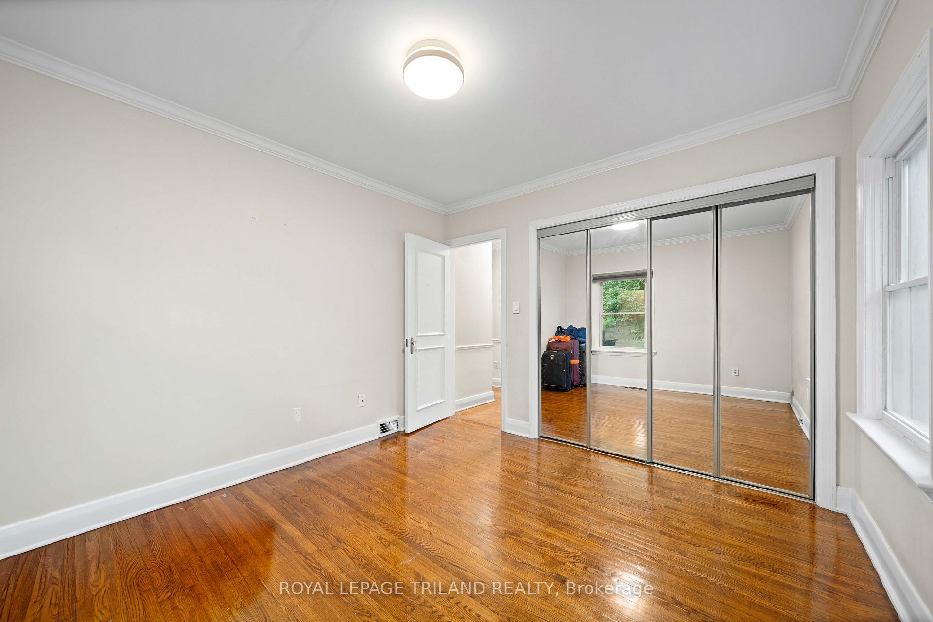 Photo 13 of 57 Westchester Drive, London, North A — HOMEH