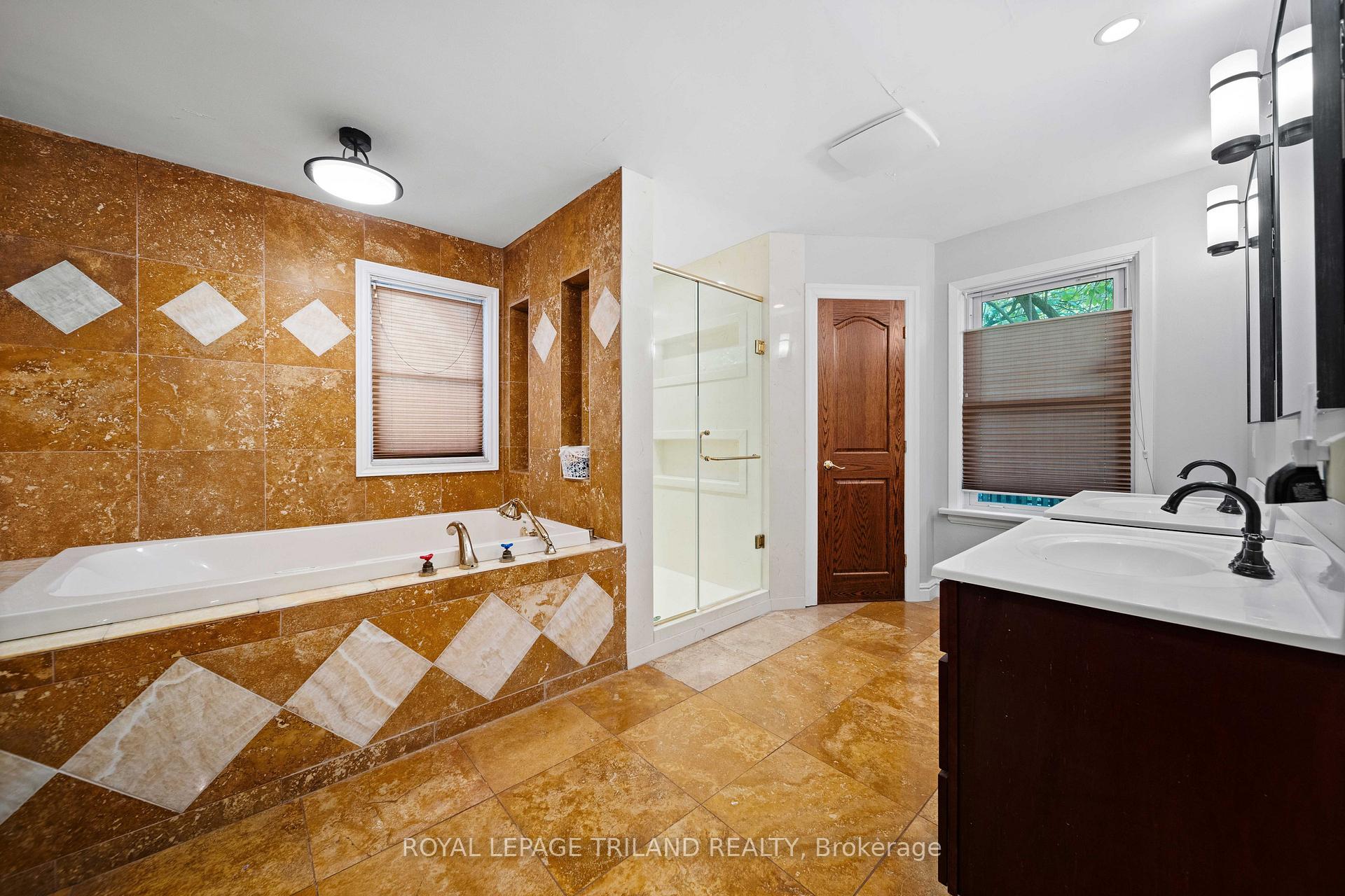 Photo 20 of 57 Westchester Drive, London, North A — HOMEH