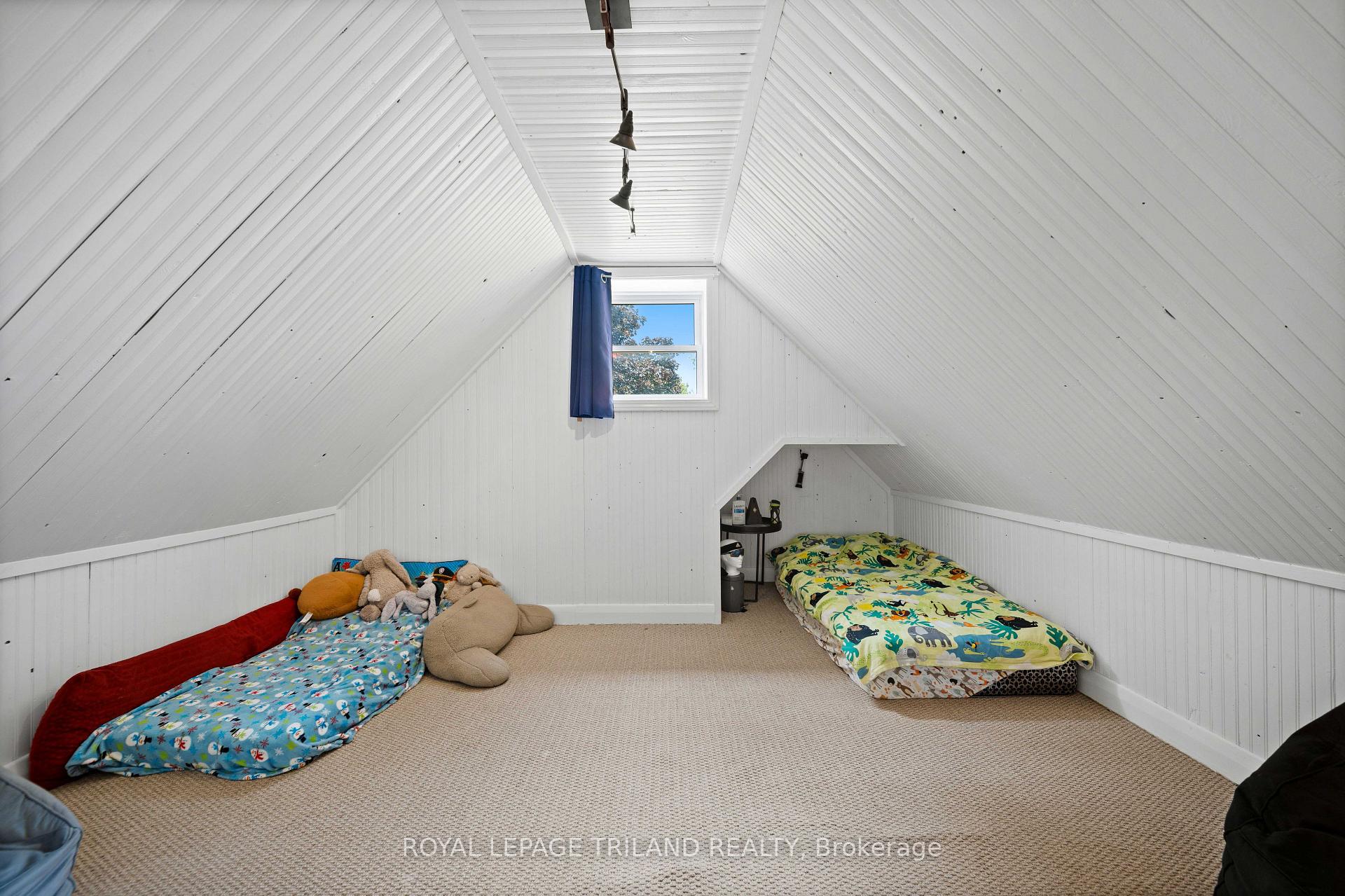 Photo 27 of 57 Westchester Drive, London, North A — HOMEH