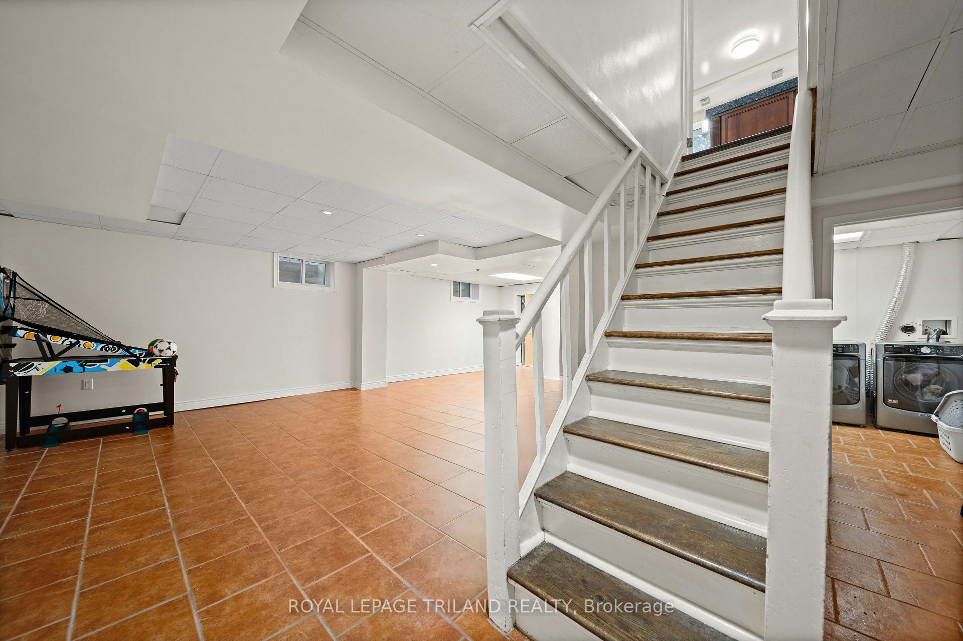 Photo 34 of 57 Westchester Drive, London, North A — HOMEH