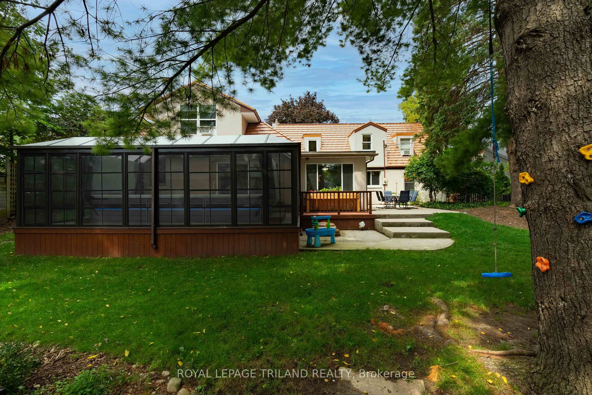 Photo 39 of 57 Westchester Drive, London, North A — HOMEH