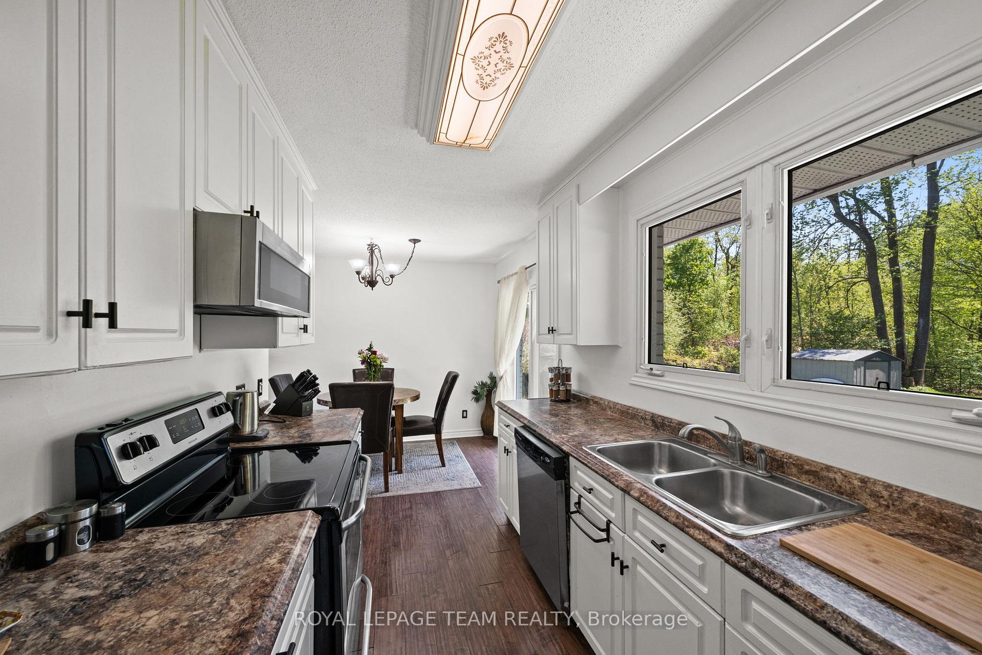Photo 10 of 5643 Ficko Crescent, Ottawa, Riverside South — HOMEH