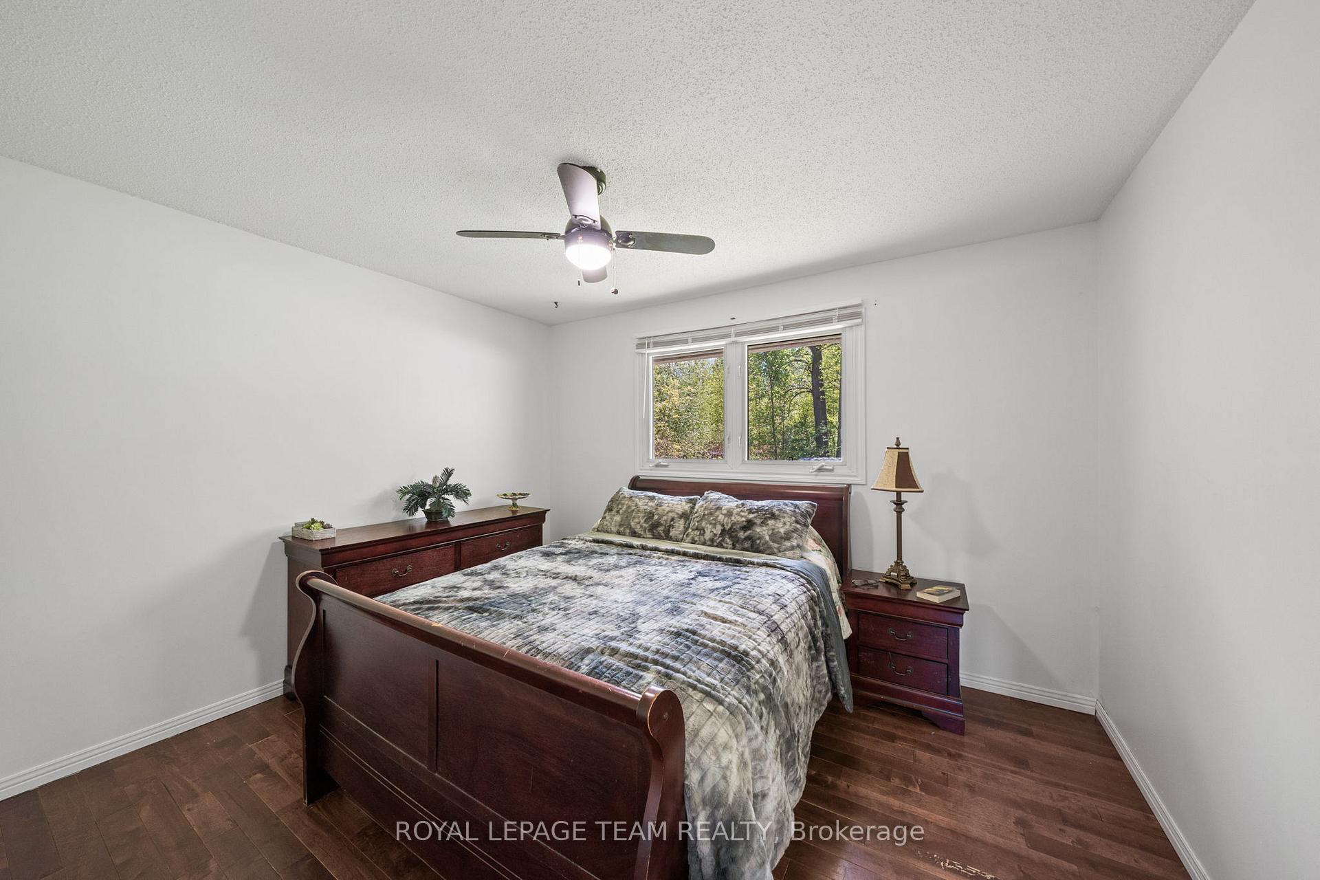 Photo 12 of 5643 Ficko Crescent, Ottawa, Riverside South — HOMEH