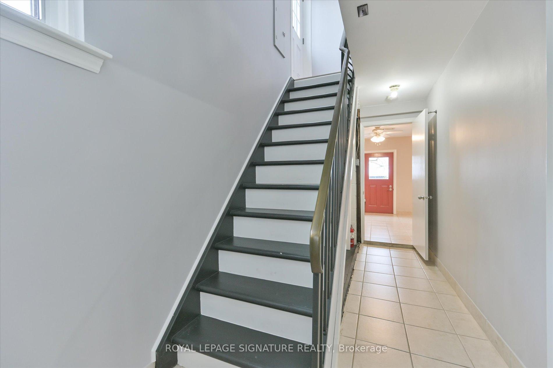 Photo 13 of 362 Silverthorn Avenue, Toronto, Keelesdale-Eglinton West — HOMEH