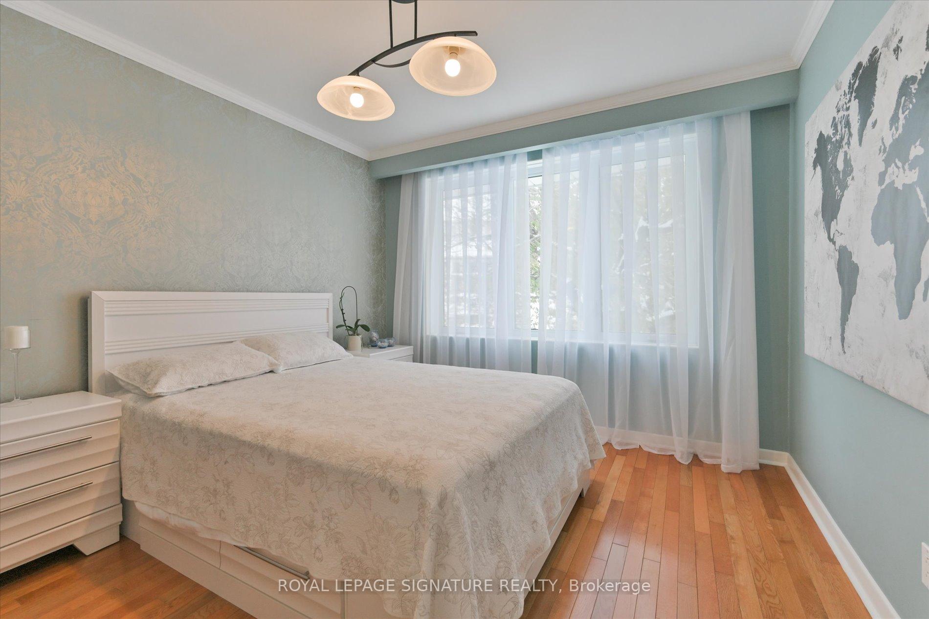 Photo 16 of 362 Silverthorn Avenue, Toronto, Keelesdale-Eglinton West — HOMEH
