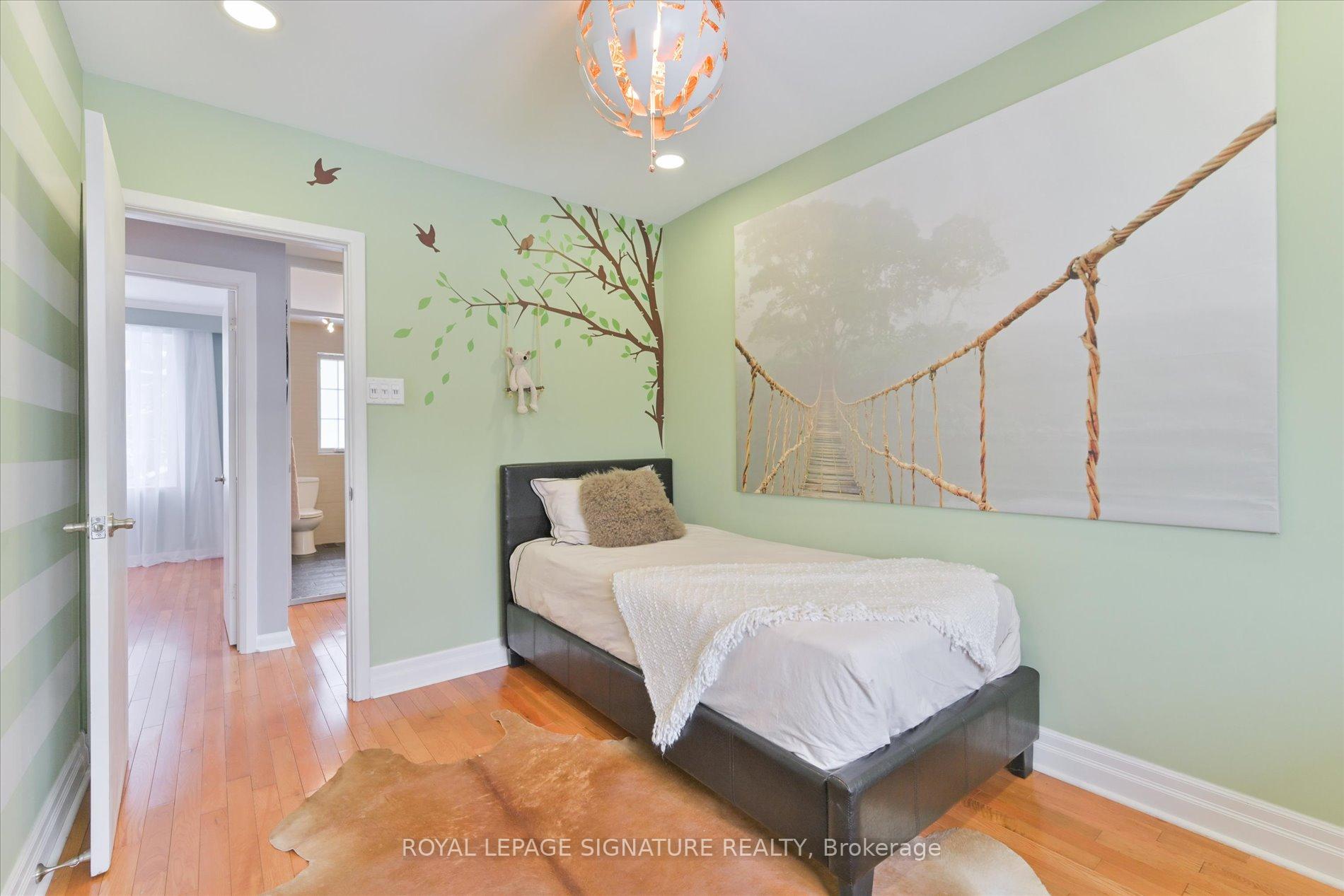 Photo 19 of 362 Silverthorn Avenue, Toronto, Keelesdale-Eglinton West — HOMEH