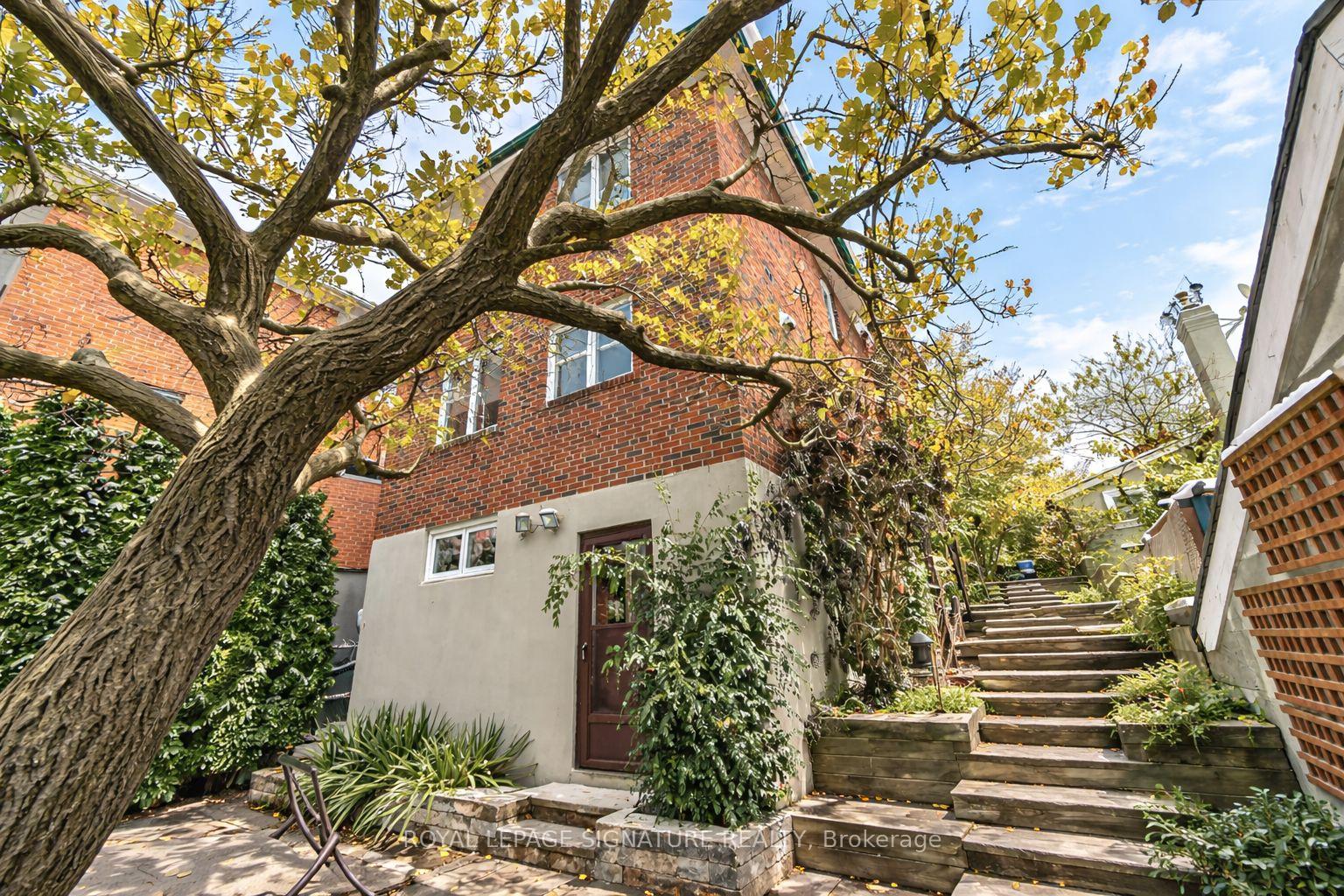 Photo 25 of 362 Silverthorn Avenue, Toronto, Keelesdale-Eglinton West — HOMEH