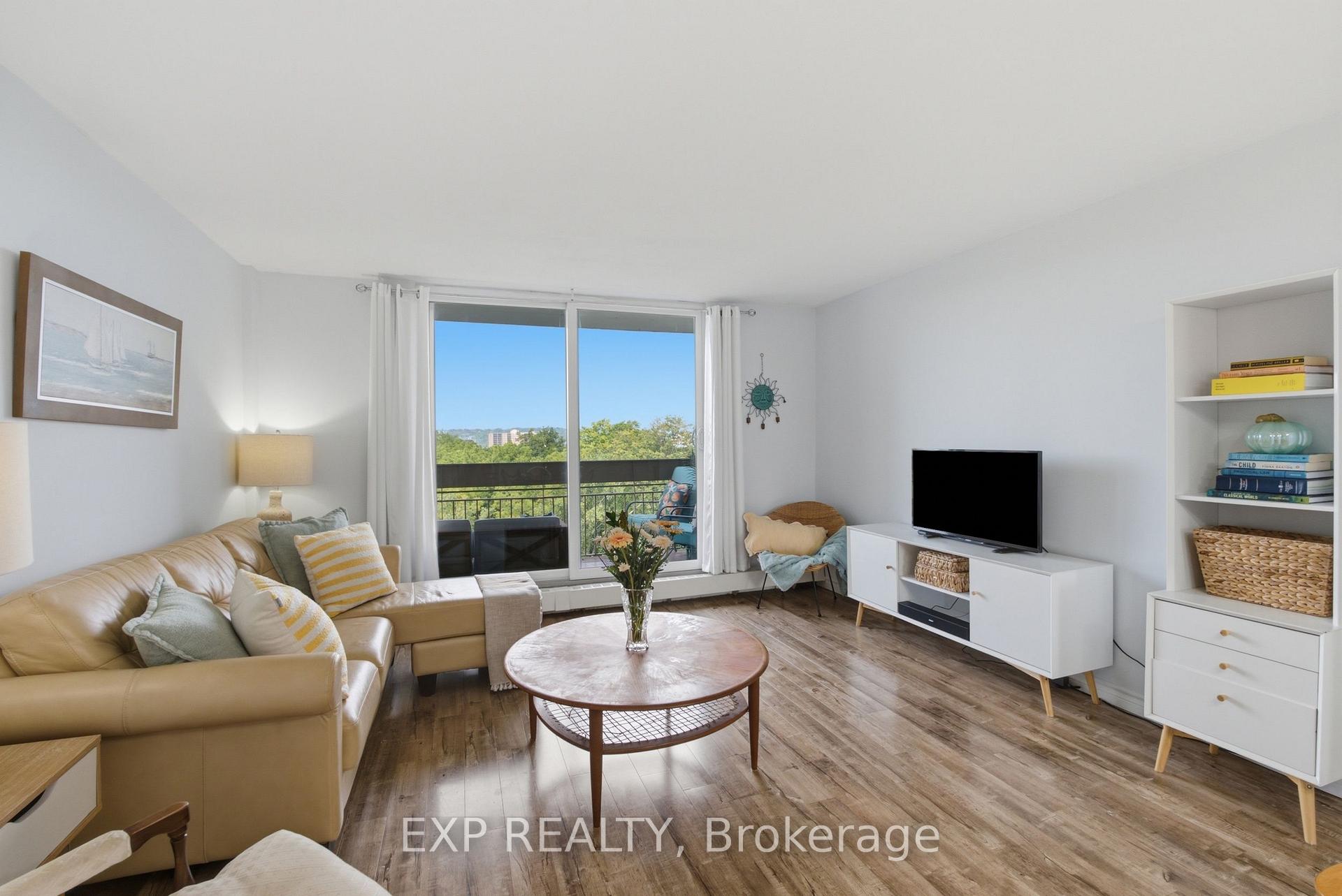 Photo 10 of Unit 644, 350 Quigley Road, Hamilton, Vincent — HOMEH