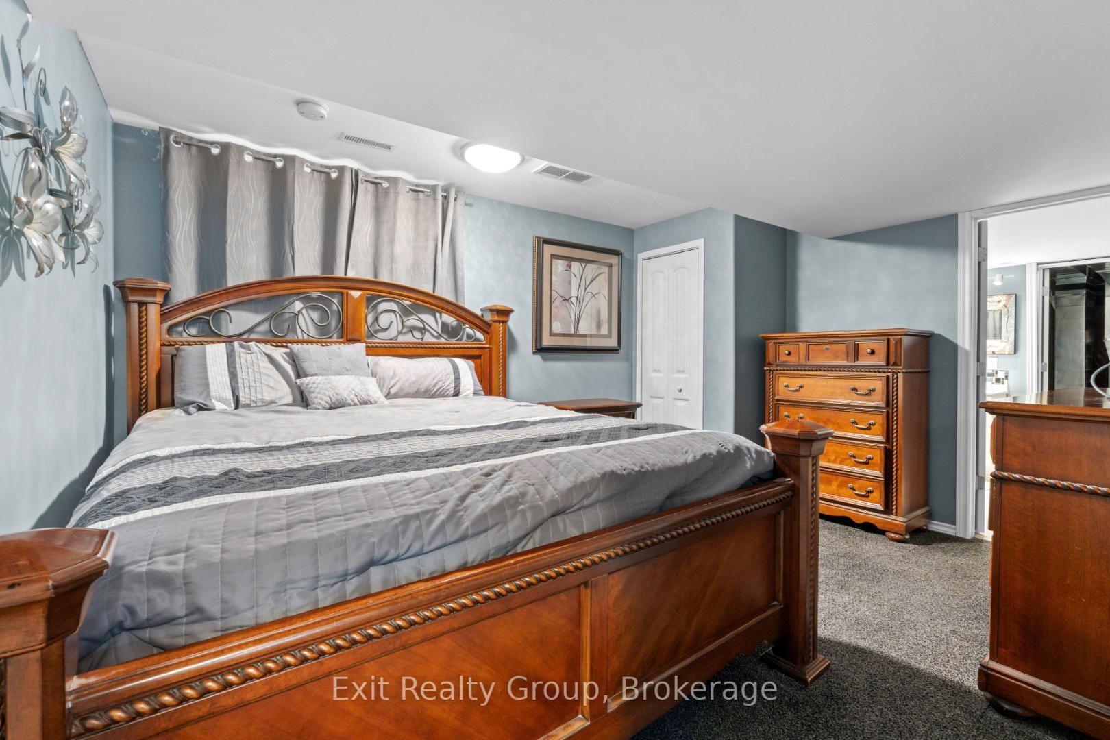Photo 19 of 48 Cavendish Drive, Belleville, Thurlow Ward — HOMEH