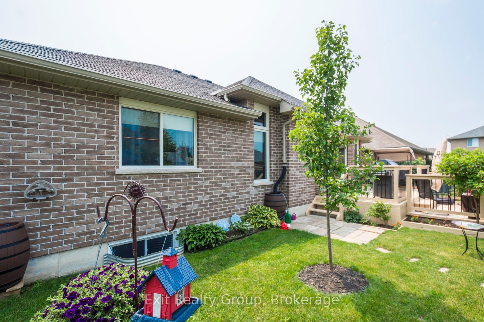 Photo 23 of 48 Cavendish Drive, Belleville, Thurlow Ward — HOMEH
