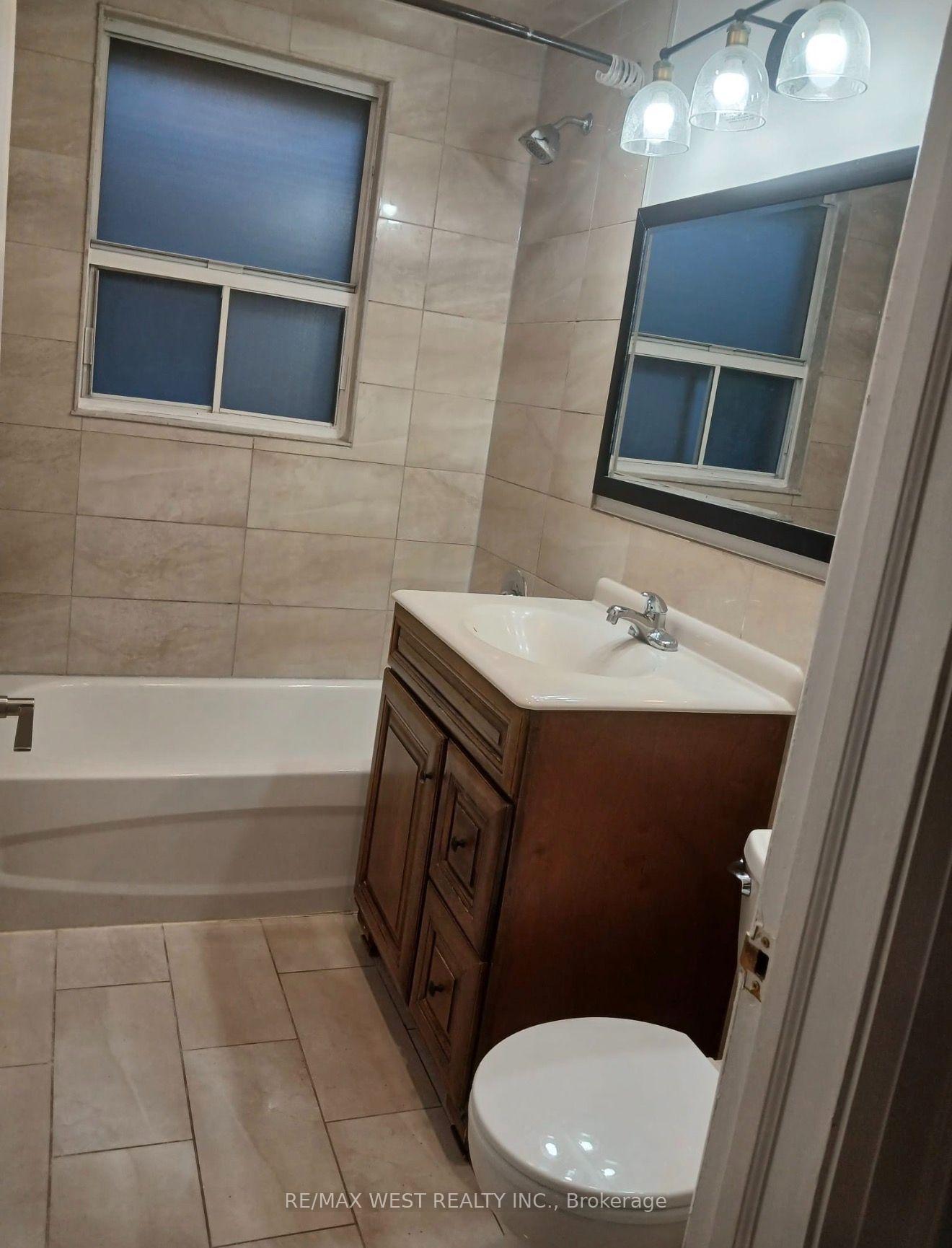 Photo 5 of 408 Drewry Avenue, North York, Newtonbrook West — HOMEH