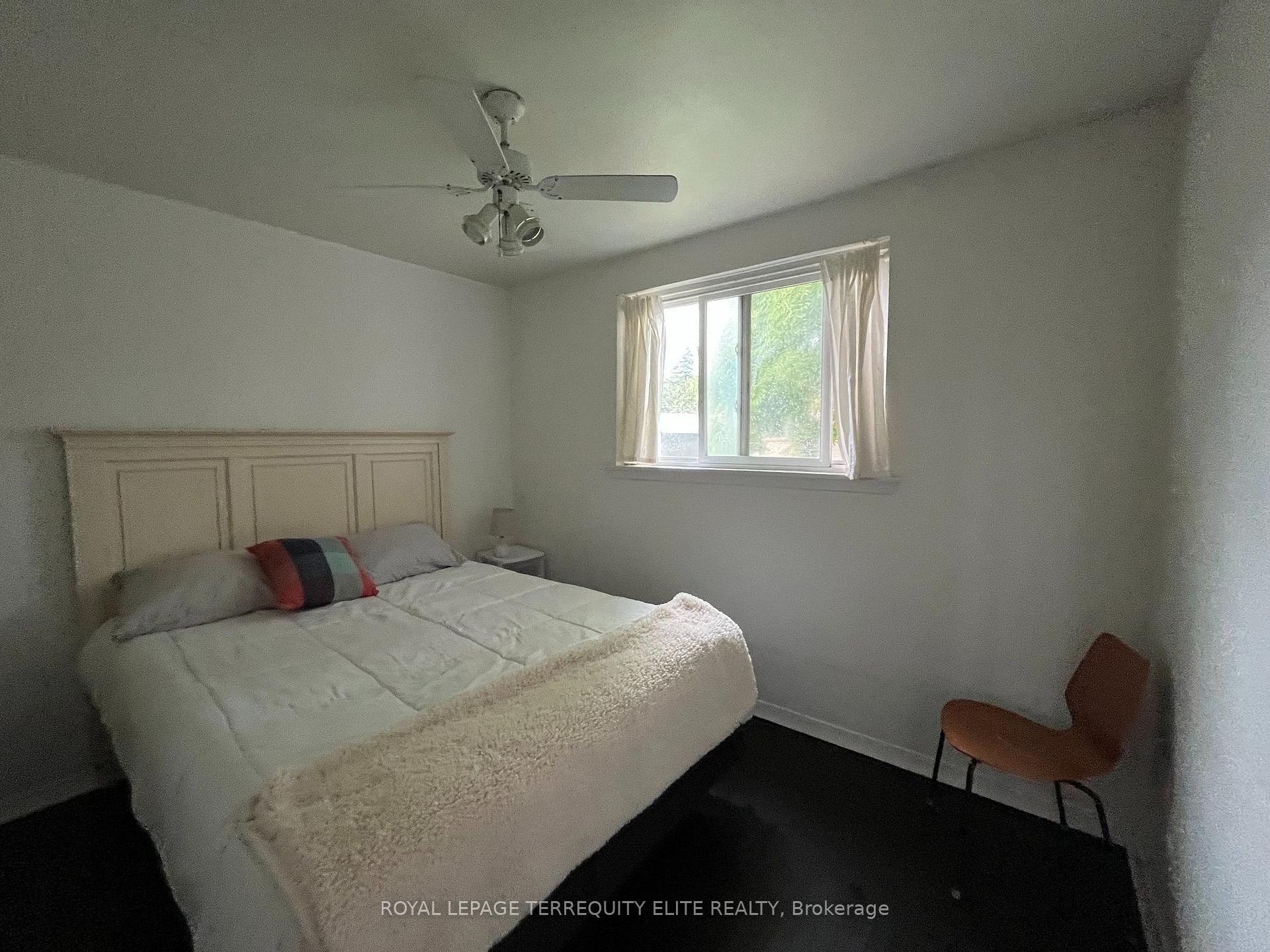 Photo 17 of Unit Lwr, 40 Pender Crescent, Scarborough, Tam O'Shanter-Sullivan — HOMEH