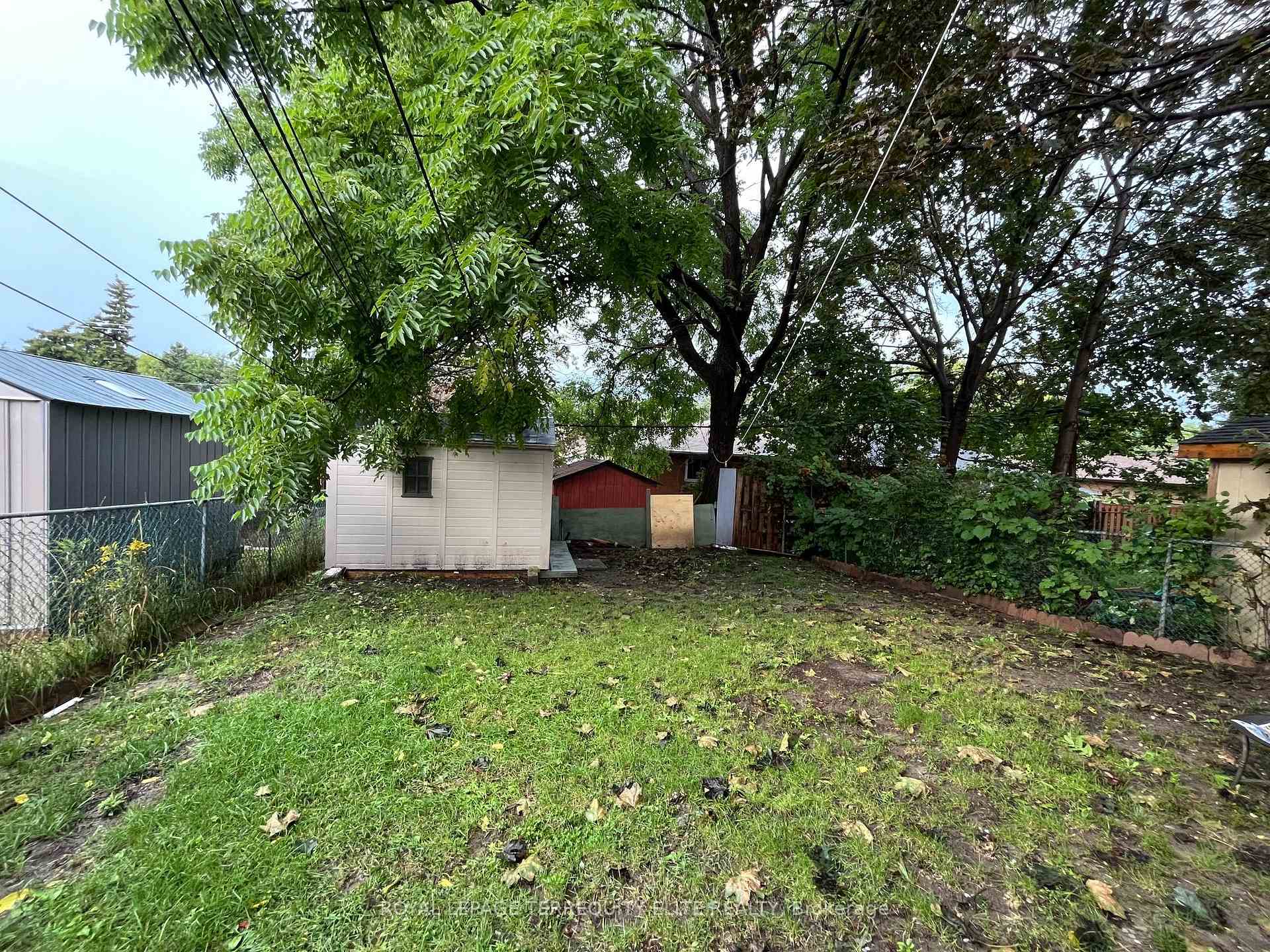 Photo 27 of Unit Lwr, 40 Pender Crescent, Scarborough, Tam O'Shanter-Sullivan — HOMEH