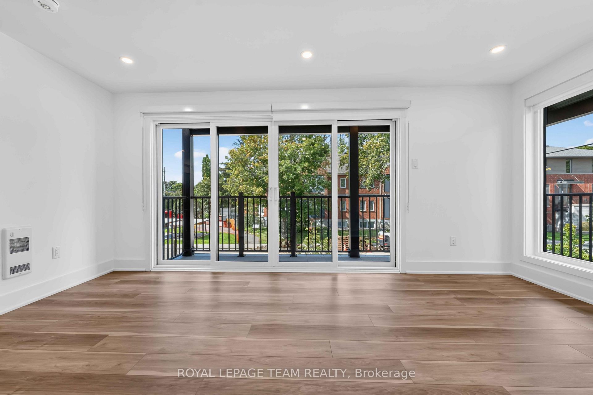 Photo 5 of Unit 8, 547 Melbourne Avenue, Ottawa, McKellar/Highland — HOMEH