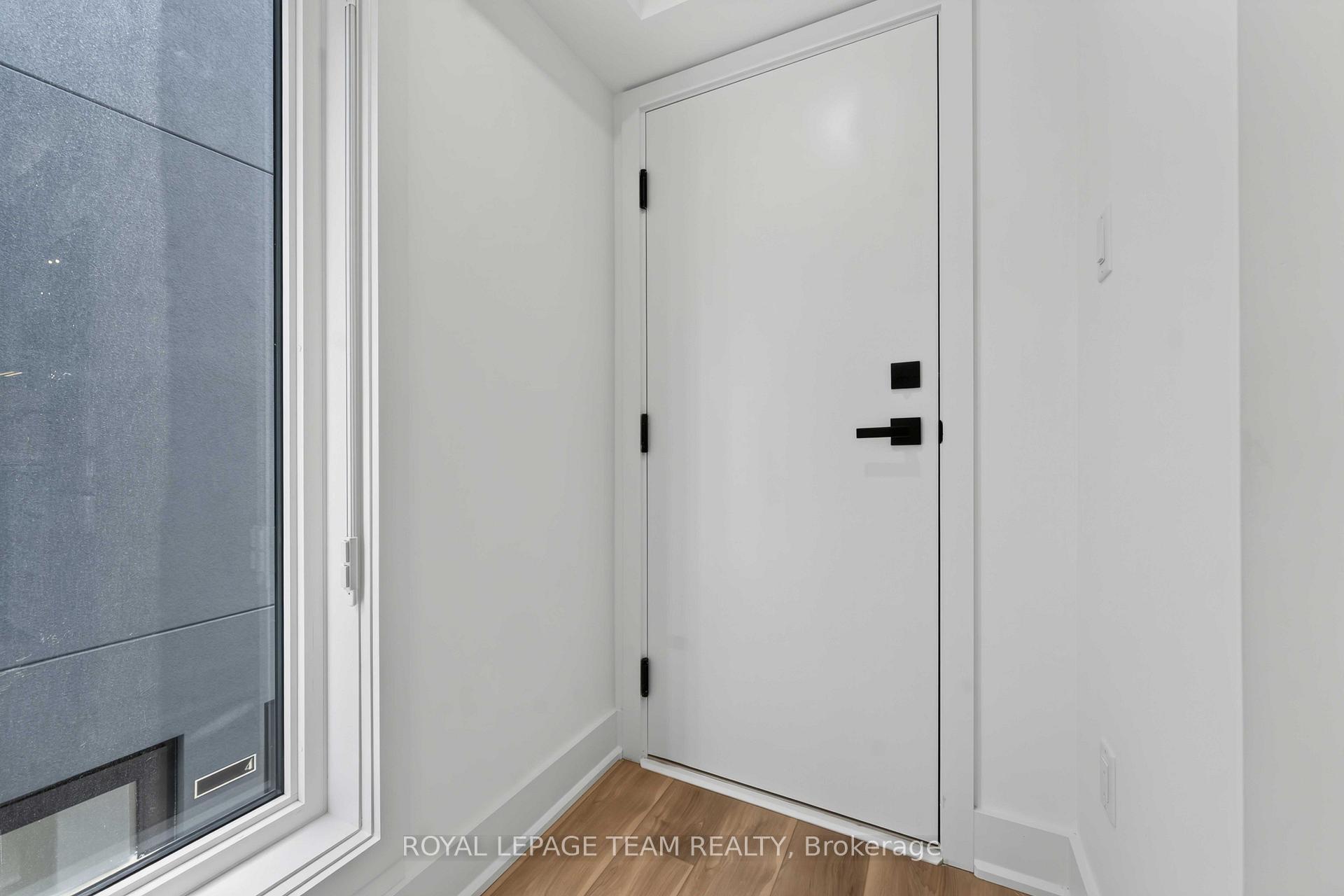 Photo 12 of Unit 8, 547 Melbourne Avenue, Ottawa, McKellar/Highland — HOMEH