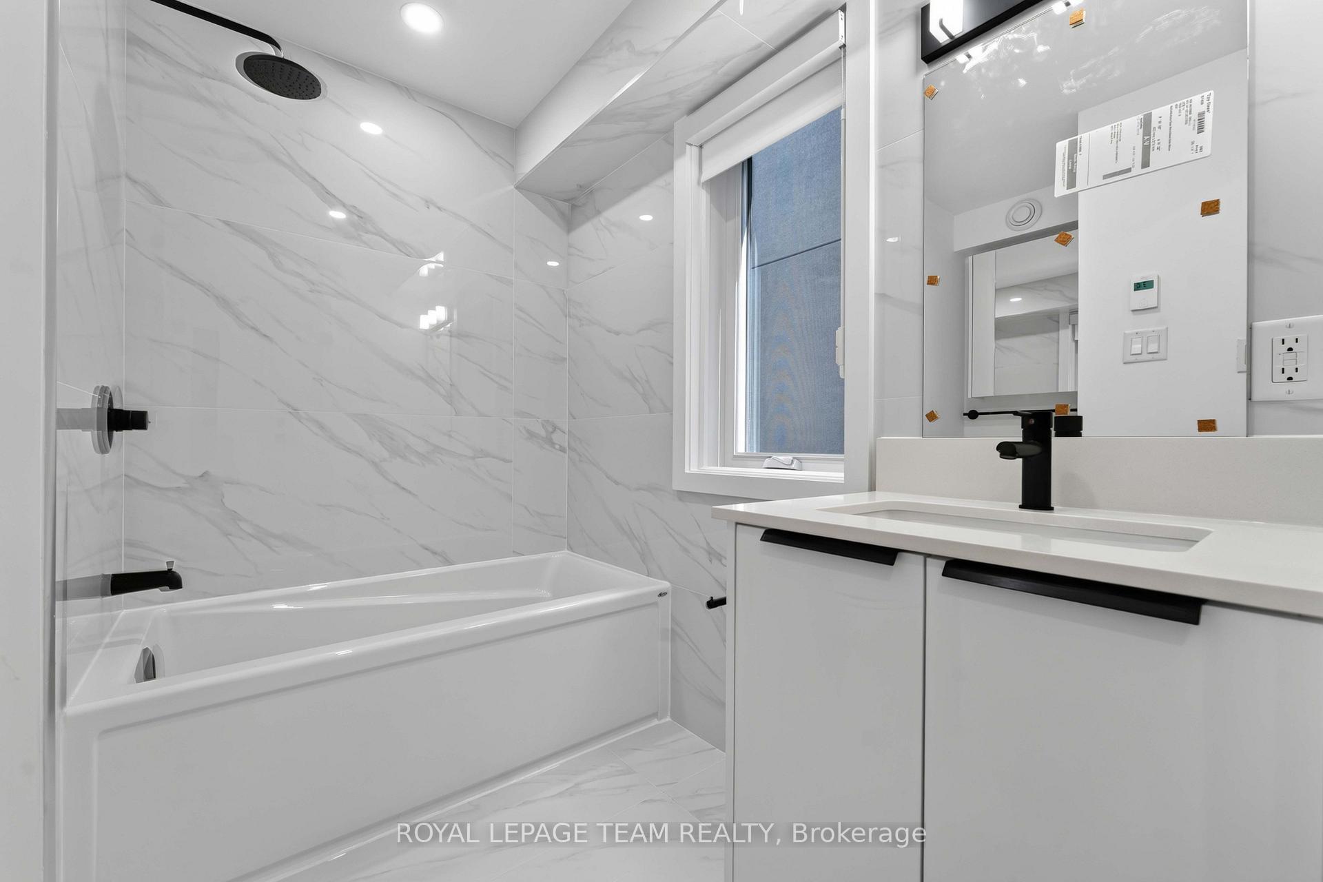 Photo 15 of Unit 8, 547 Melbourne Avenue, Ottawa, McKellar/Highland — HOMEH