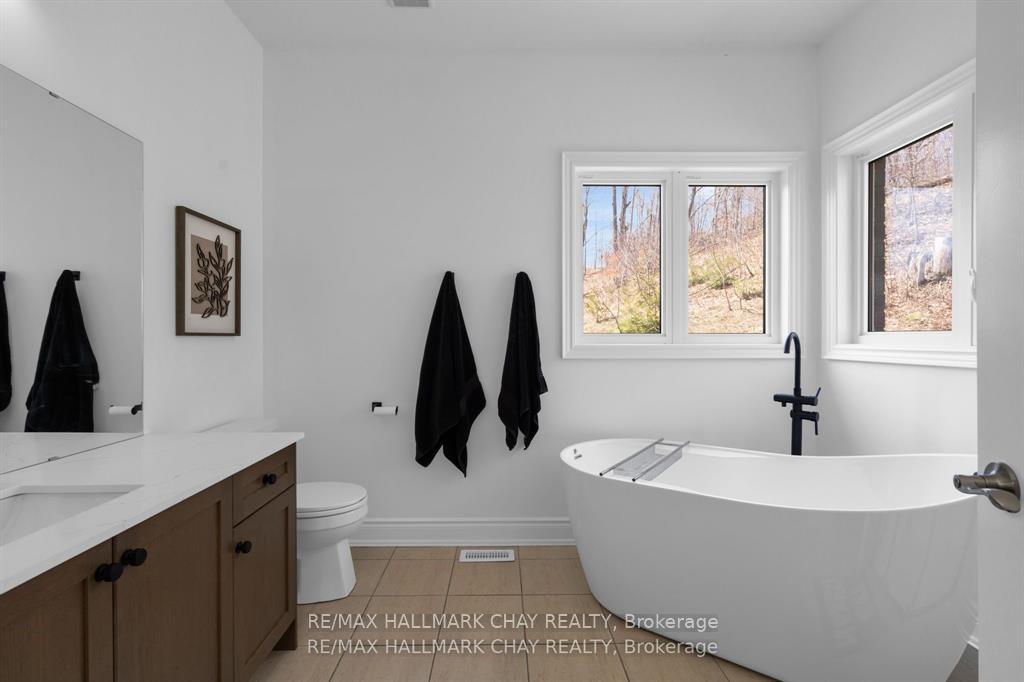 Photo 20 of 21 Ruby Ridge, Oro-Medonte, Sugarbush — HOMEH