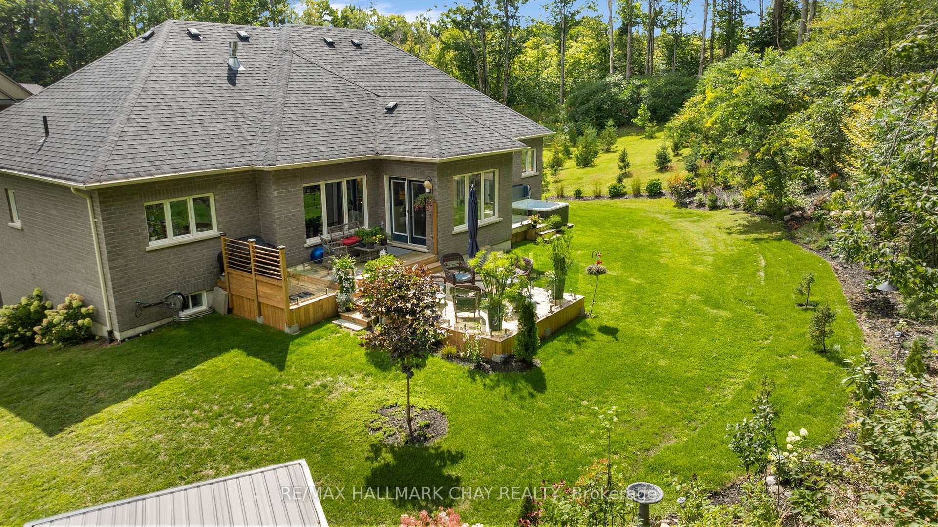 Photo 39 of 21 Ruby Ridge, Oro-Medonte, Sugarbush — HOMEH