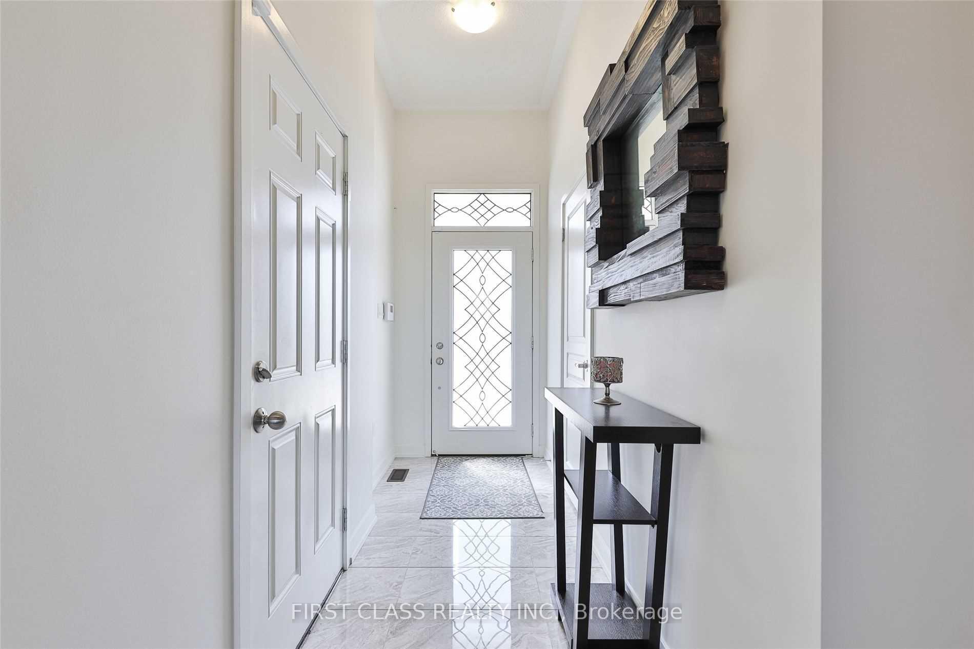 Photo 3 of 3211 Mintwood Circle, Oakville, Glenorchy — HOMEH