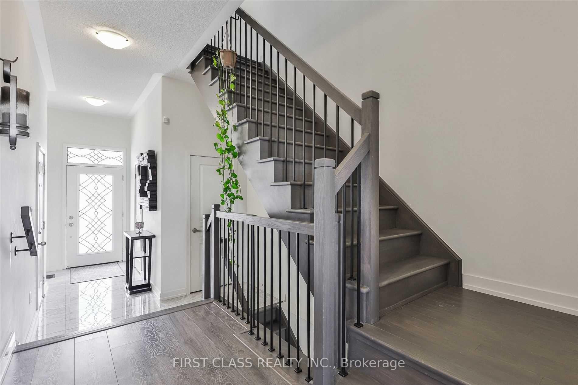 Photo 4 of 3211 Mintwood Circle, Oakville, Glenorchy — HOMEH
