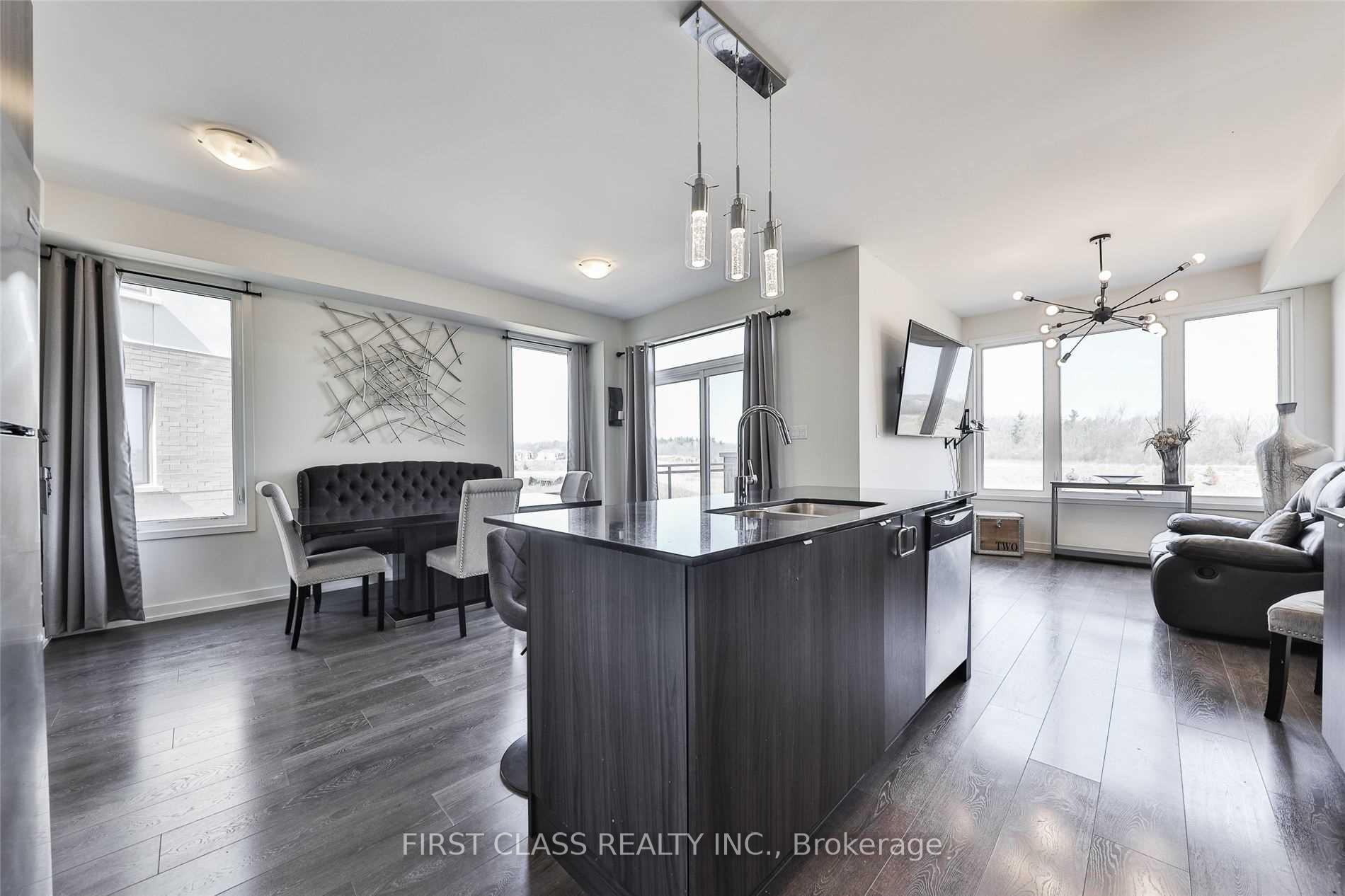 Photo 13 of 3211 Mintwood Circle, Oakville, Glenorchy — HOMEH