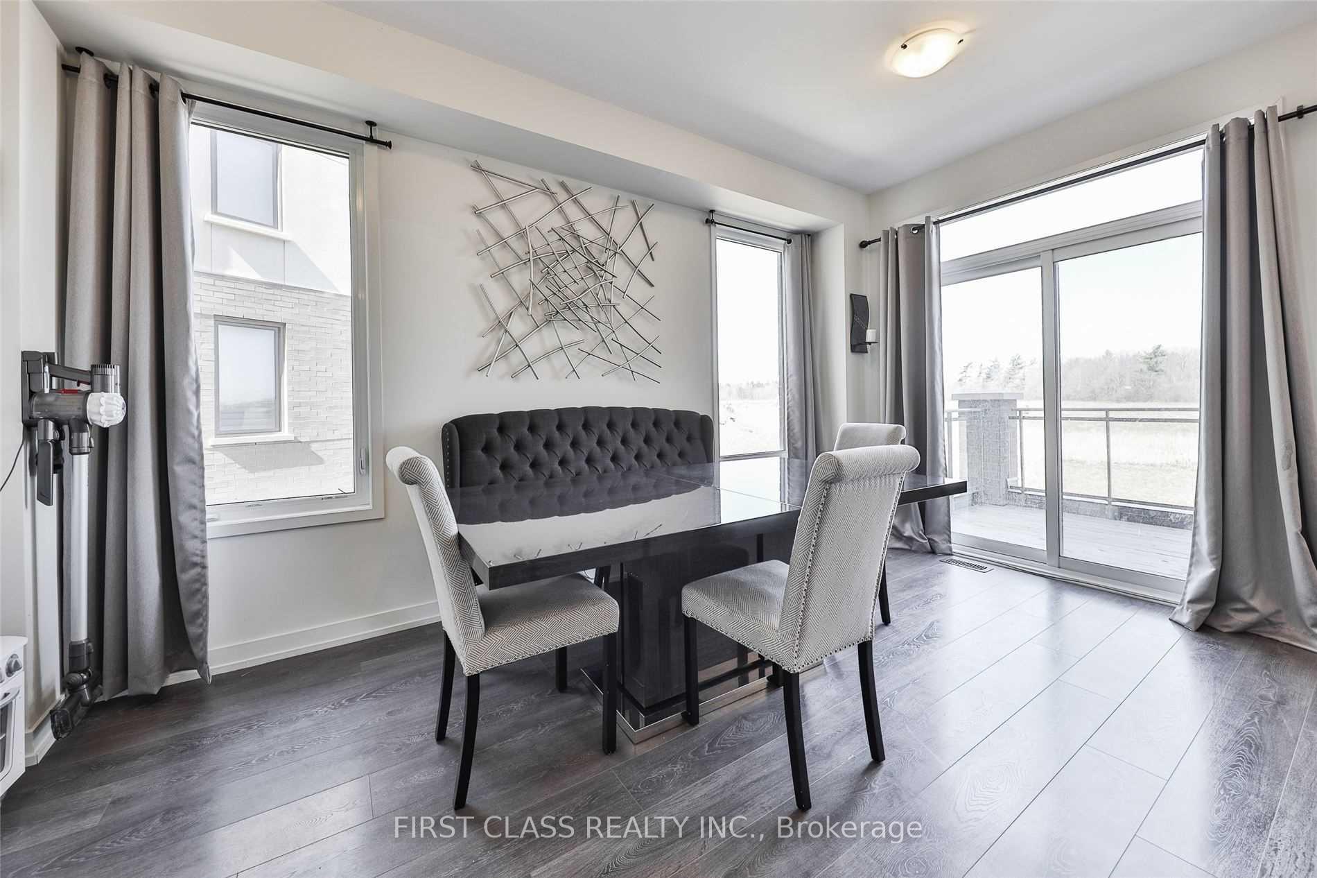 Photo 15 of 3211 Mintwood Circle, Oakville, Glenorchy — HOMEH