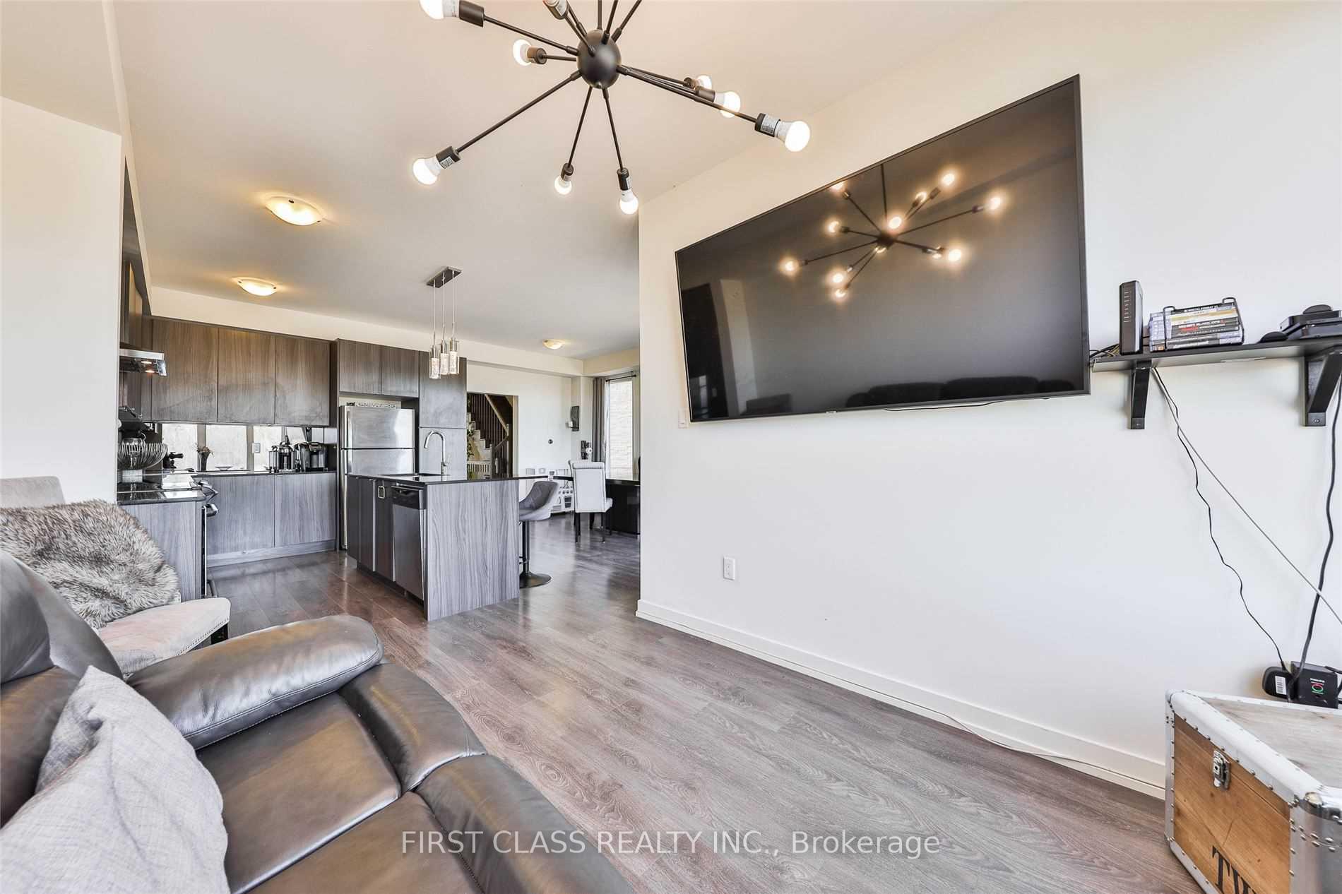 Photo 18 of 3211 Mintwood Circle, Oakville, Glenorchy — HOMEH