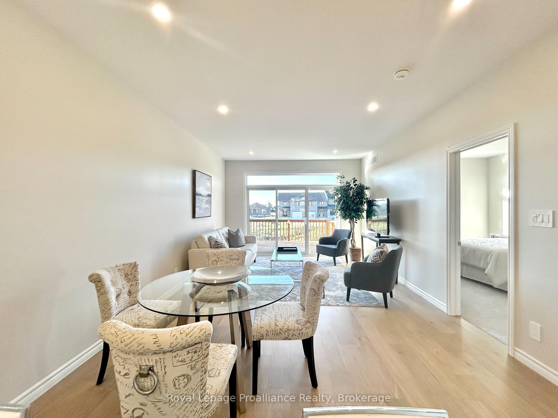 Photo 6 of 130 Athabaska Drive, Belleville, Thurlow Ward — HOMEH