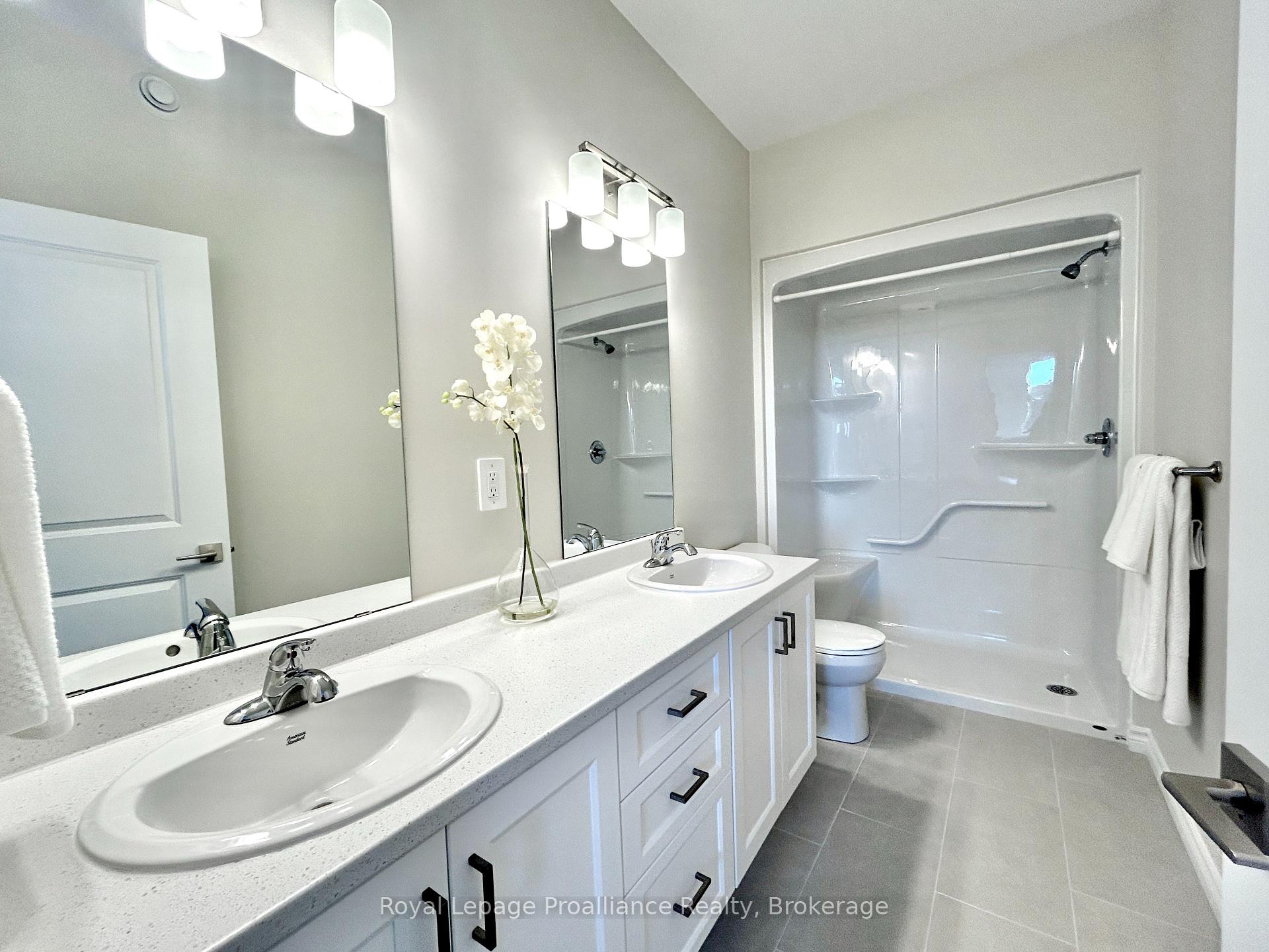 Photo 11 of 130 Athabaska Drive, Belleville, Thurlow Ward — HOMEH