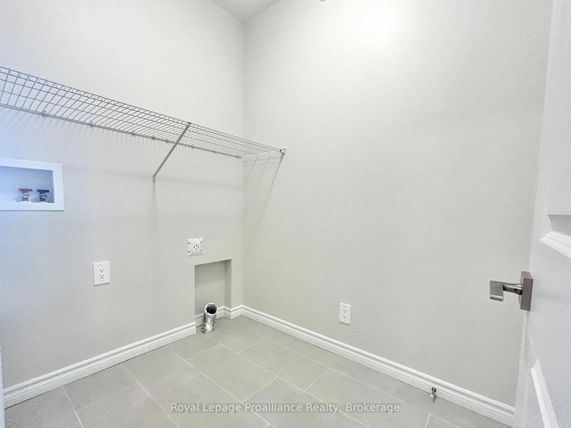 Photo 17 of 130 Athabaska Drive, Belleville, Thurlow Ward — HOMEH
