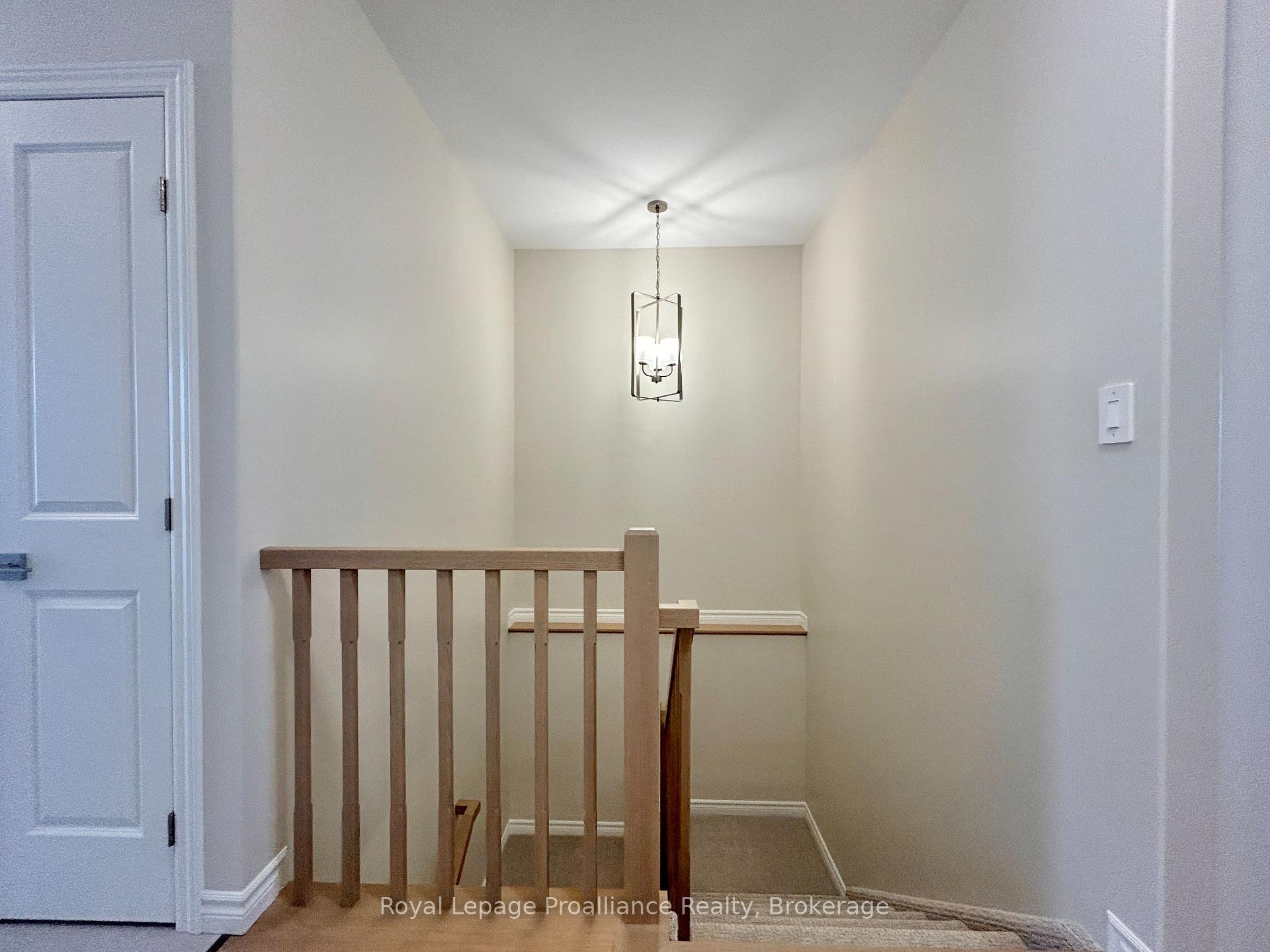 Photo 18 of 130 Athabaska Drive, Belleville, Thurlow Ward — HOMEH