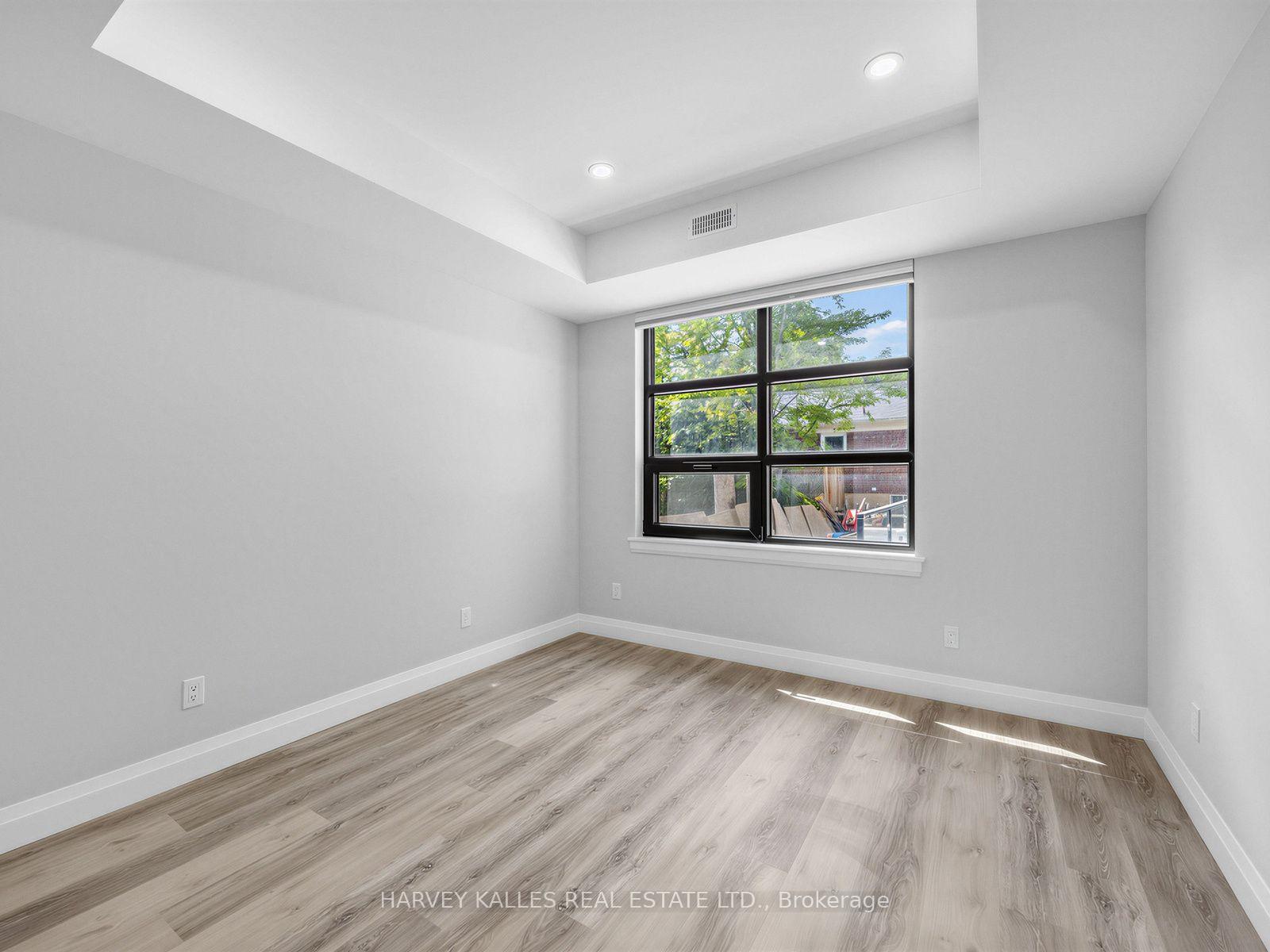 Photo 7 of Unit 2, 102 Shaver Avenue N, Etobicoke, Islington-City Centre West — HOMEH