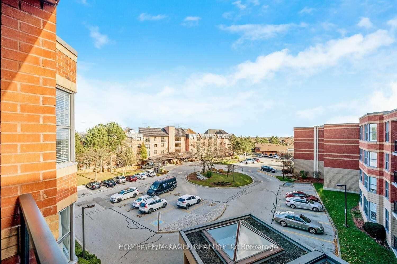 Photo 2 of Unit 418, 2199 Sixth Line, Oakville, River Oaks — HOMEH