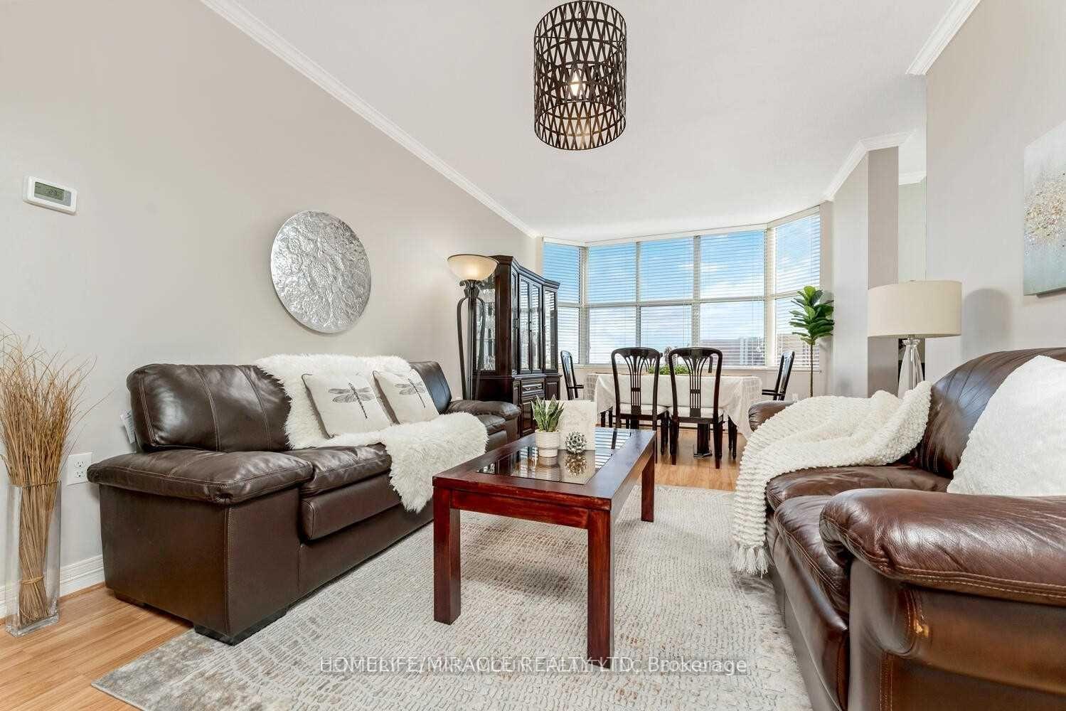 Photo 5 of Unit 418, 2199 Sixth Line, Oakville, River Oaks — HOMEH