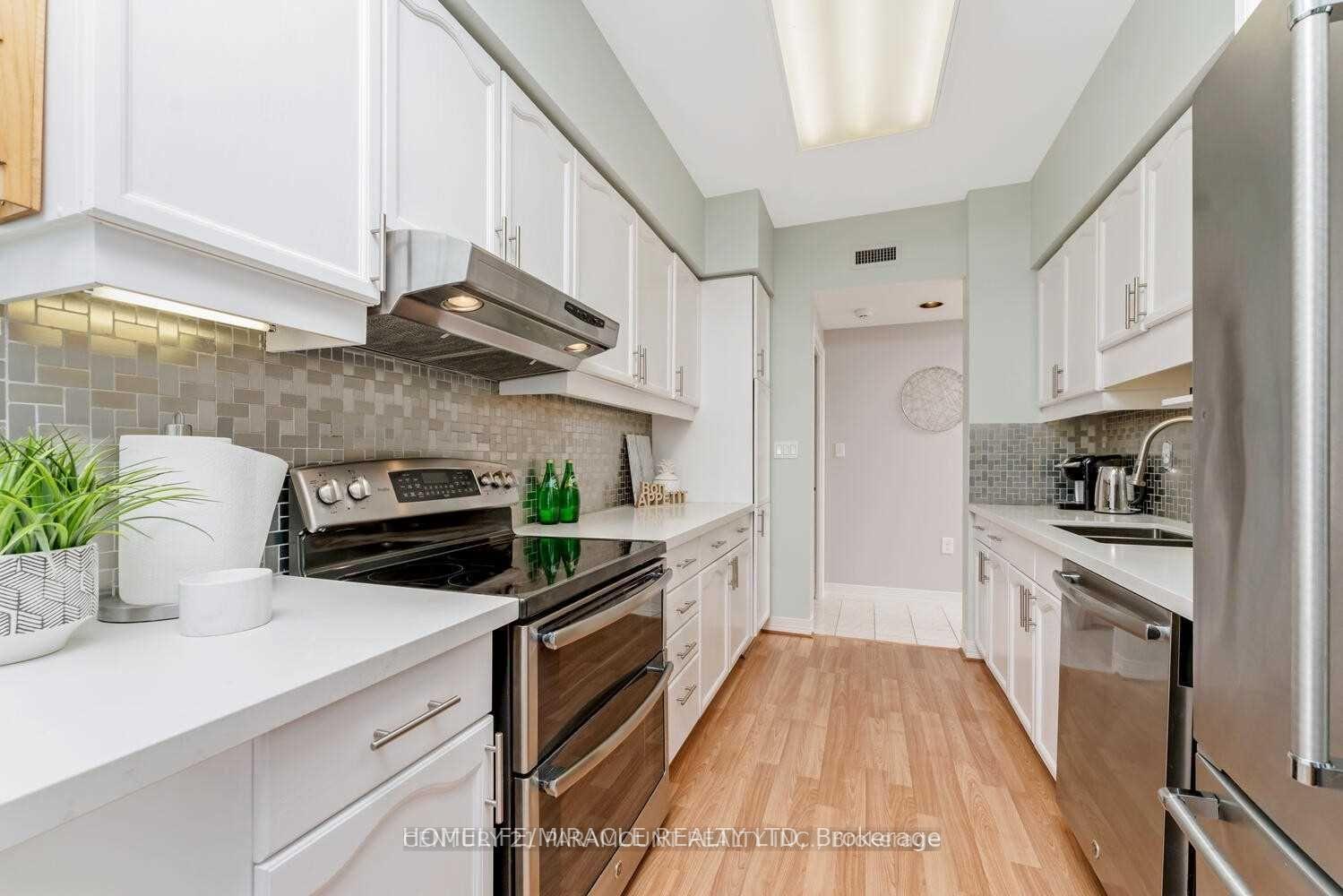 Photo 15 of Unit 418, 2199 Sixth Line, Oakville, River Oaks — HOMEH