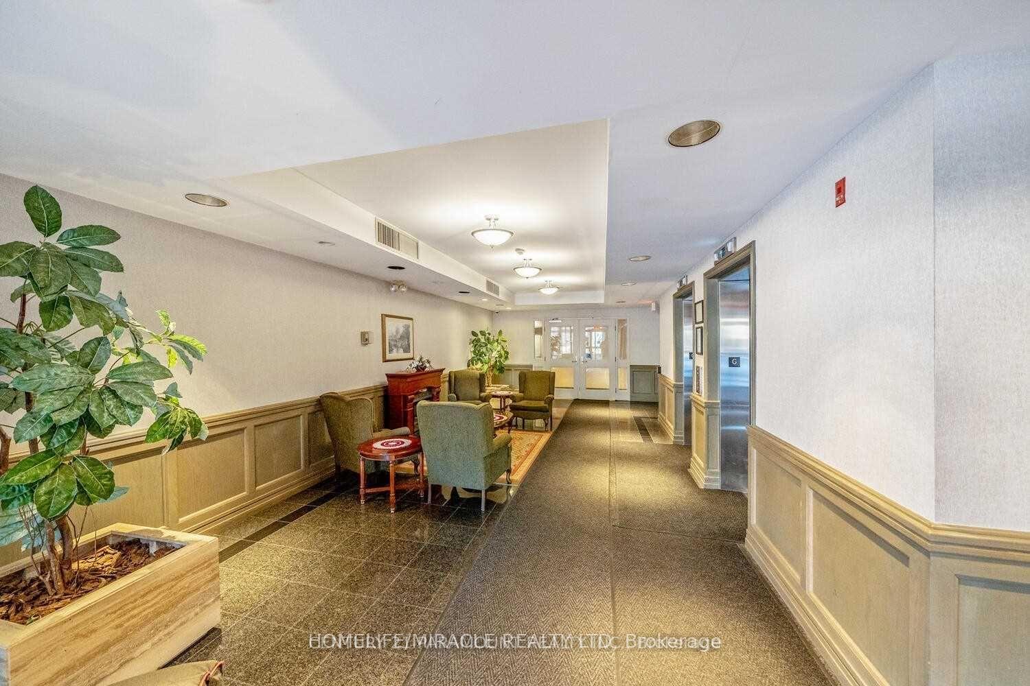 Photo 20 of Unit 418, 2199 Sixth Line, Oakville, River Oaks — HOMEH